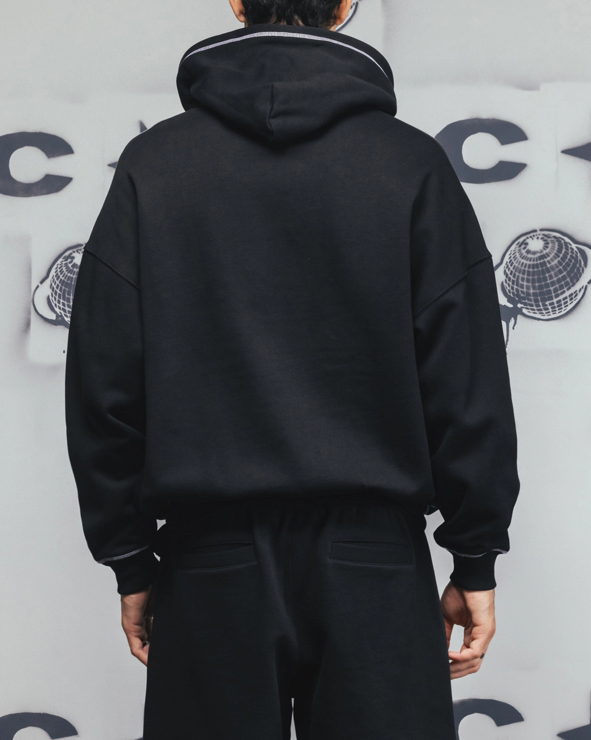 Ribbed Cuffs Street Fit Style Carre Corrupt Hoodie Black