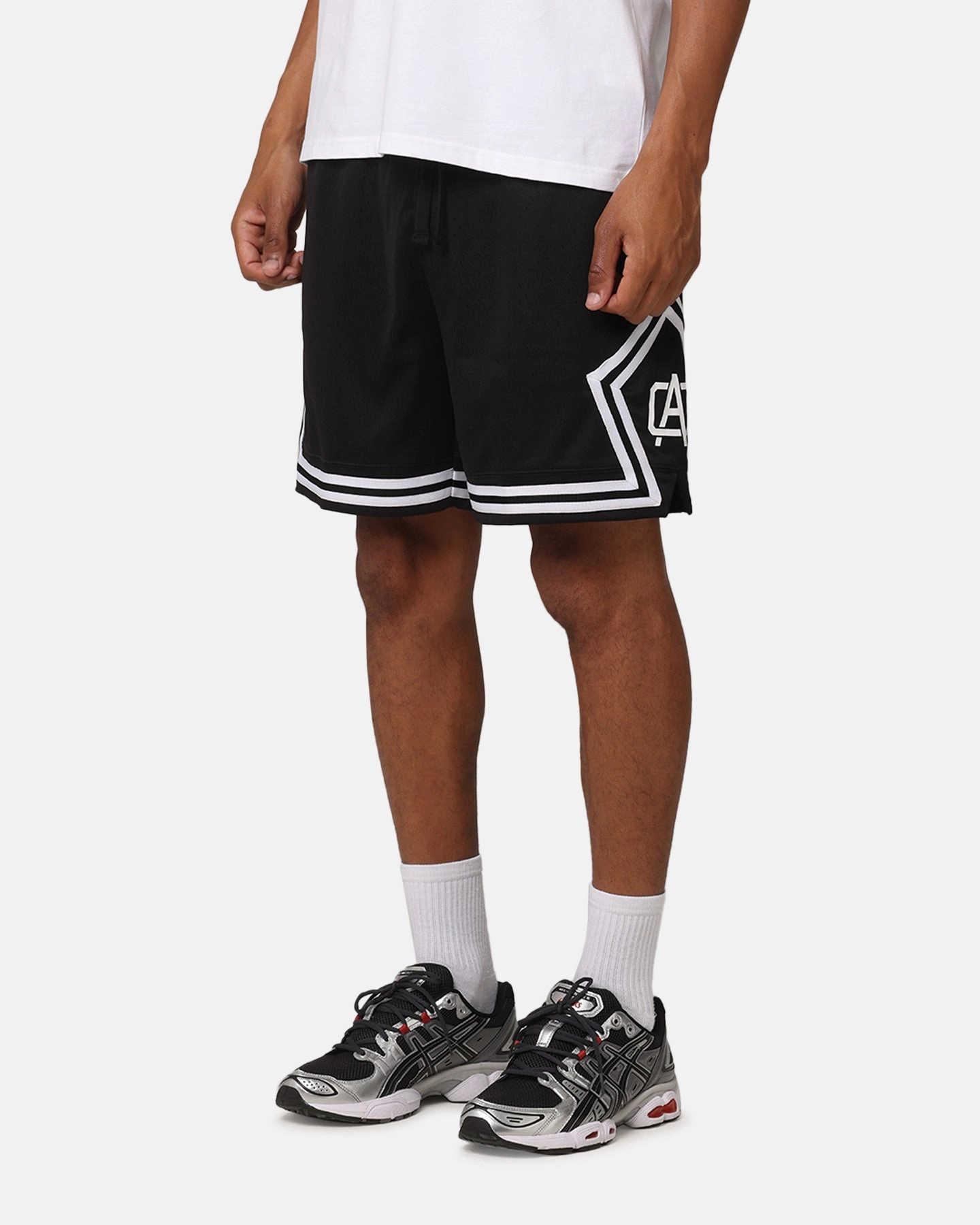 Carre Fold Mesh Basketball Shorts Black/White Outdoor Layer Gusseted Crotch Design