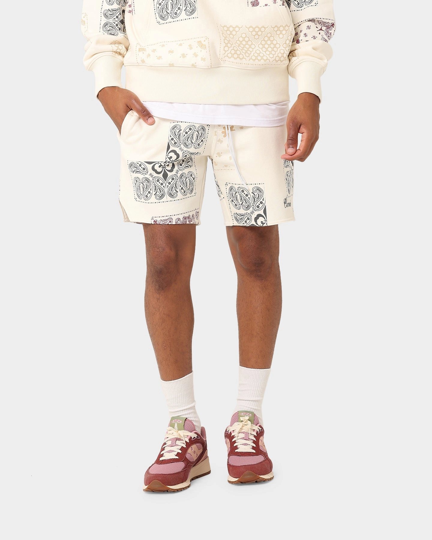 Low Bulk Construction Carre Fragment Paisley Shorts Off White