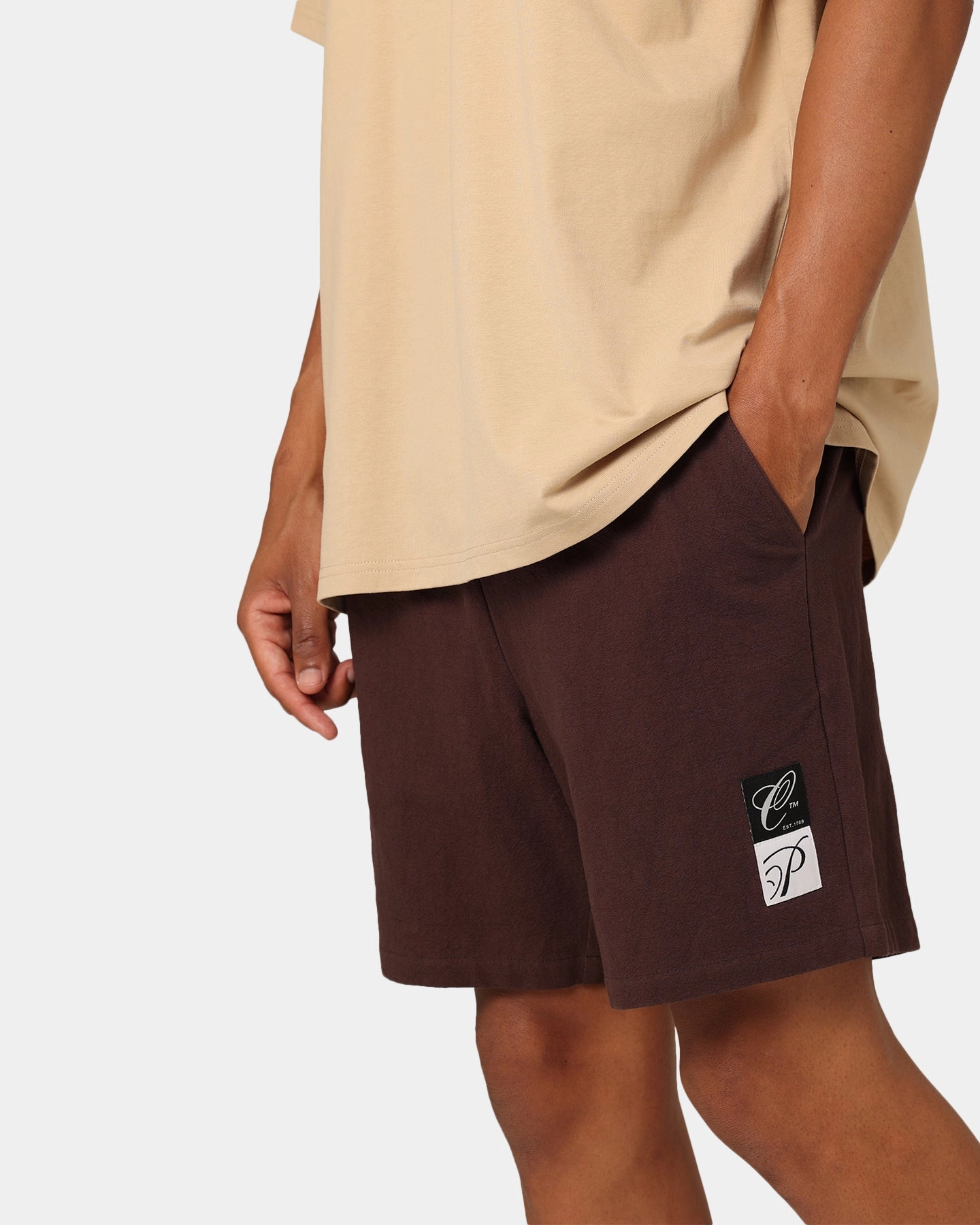 AbrasionResistant Moisture Wicking Finish Carre Luxe Linen Shorts Brown