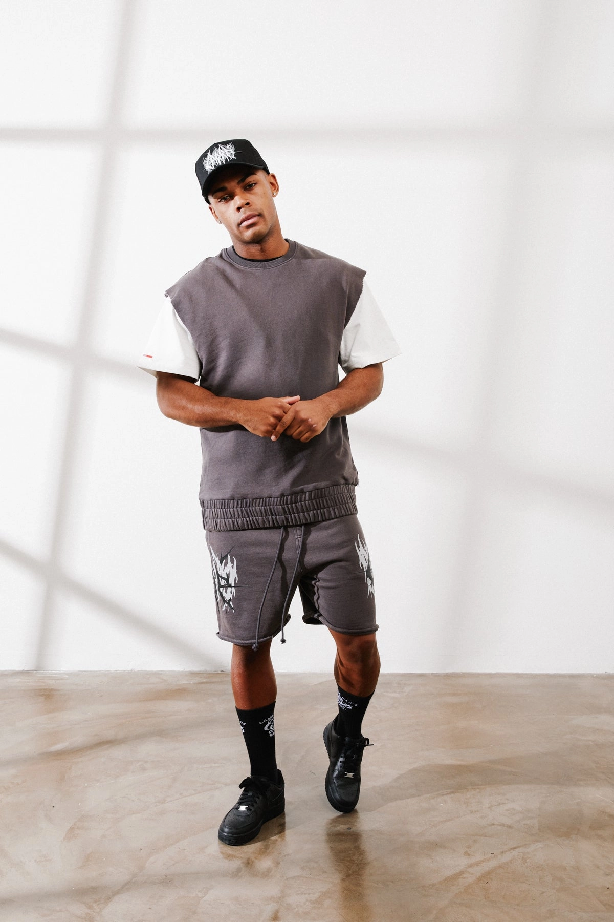 Carre Metalle Muscle Crewneck Washed Grey Vintage Wash