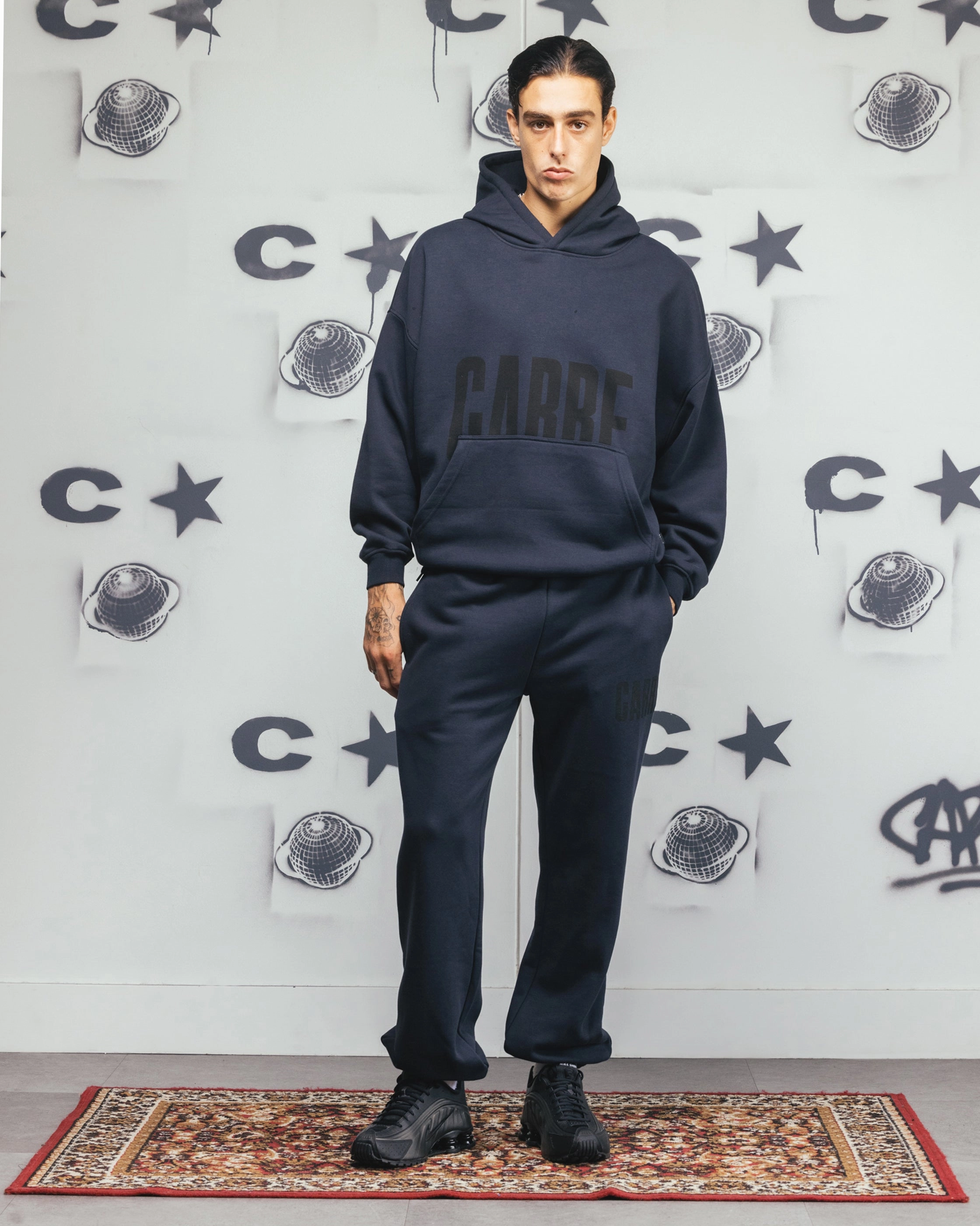 Tear Resistant Stitching Carre Premium Essentials Hoodie Steel/Black