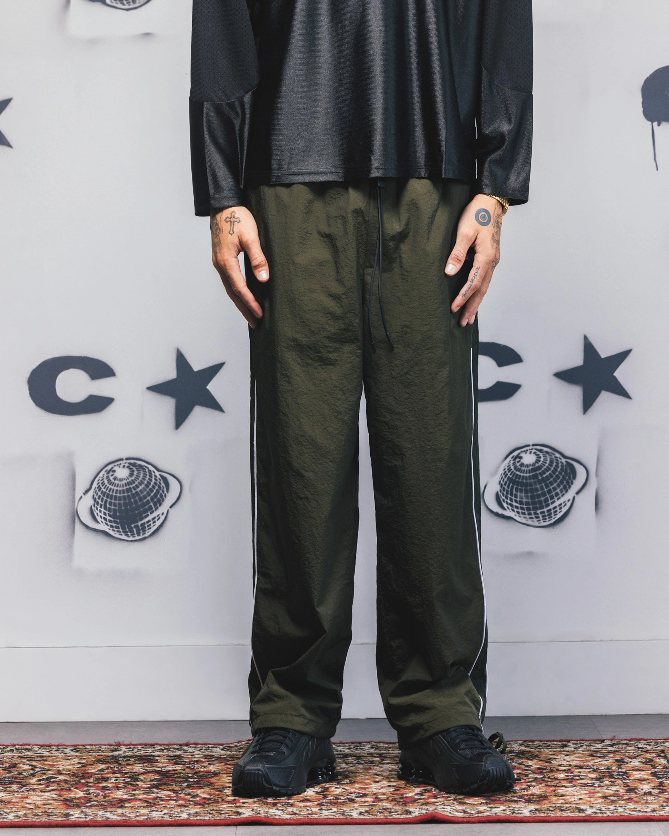 Travel Ready Perfect Design Carre Rally Panelled Nylon Joggers Khaki