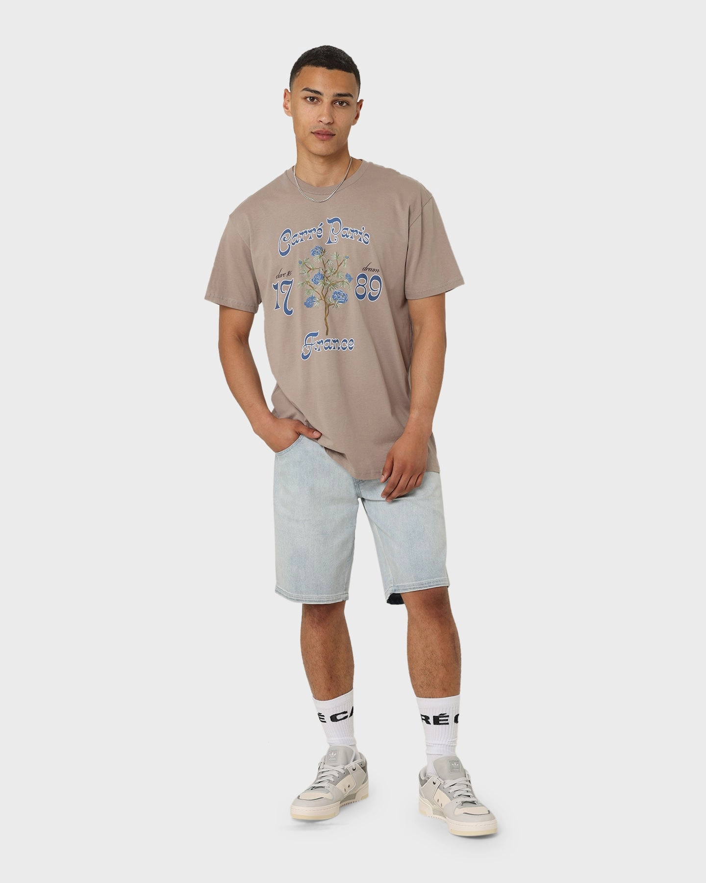 Tailored Design Carre Relache Denim Shorts Light Blue