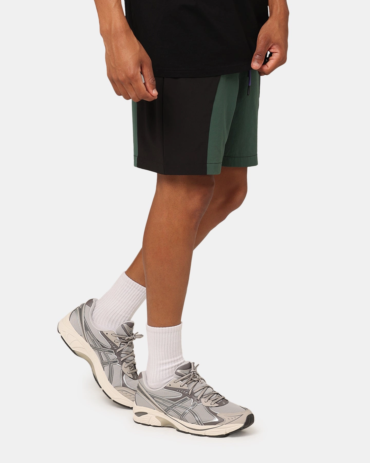 Carre Two Tone Shorts Black/Green Soft Texture Exclusive Design
