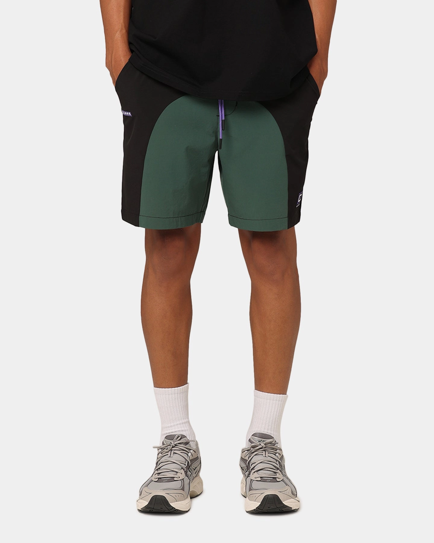 Quick Access Zip Pockets Carre Two Tone Shorts Black/Green