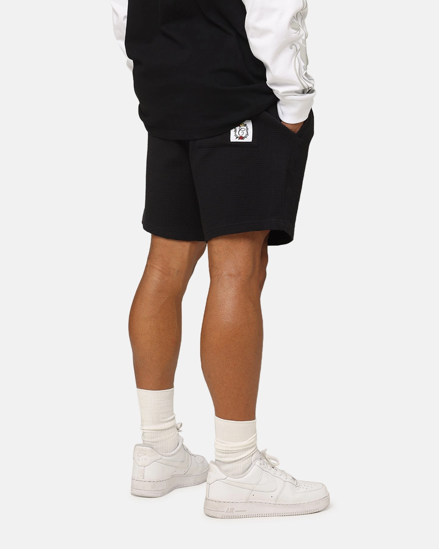 Carre Waffle Shorts Black mid-rise