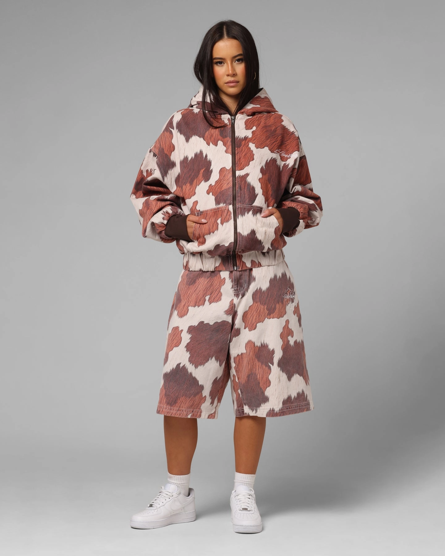 Ribbed Cuffs Adaptive Fit Loiter Hide Zip Jacket Cowhide