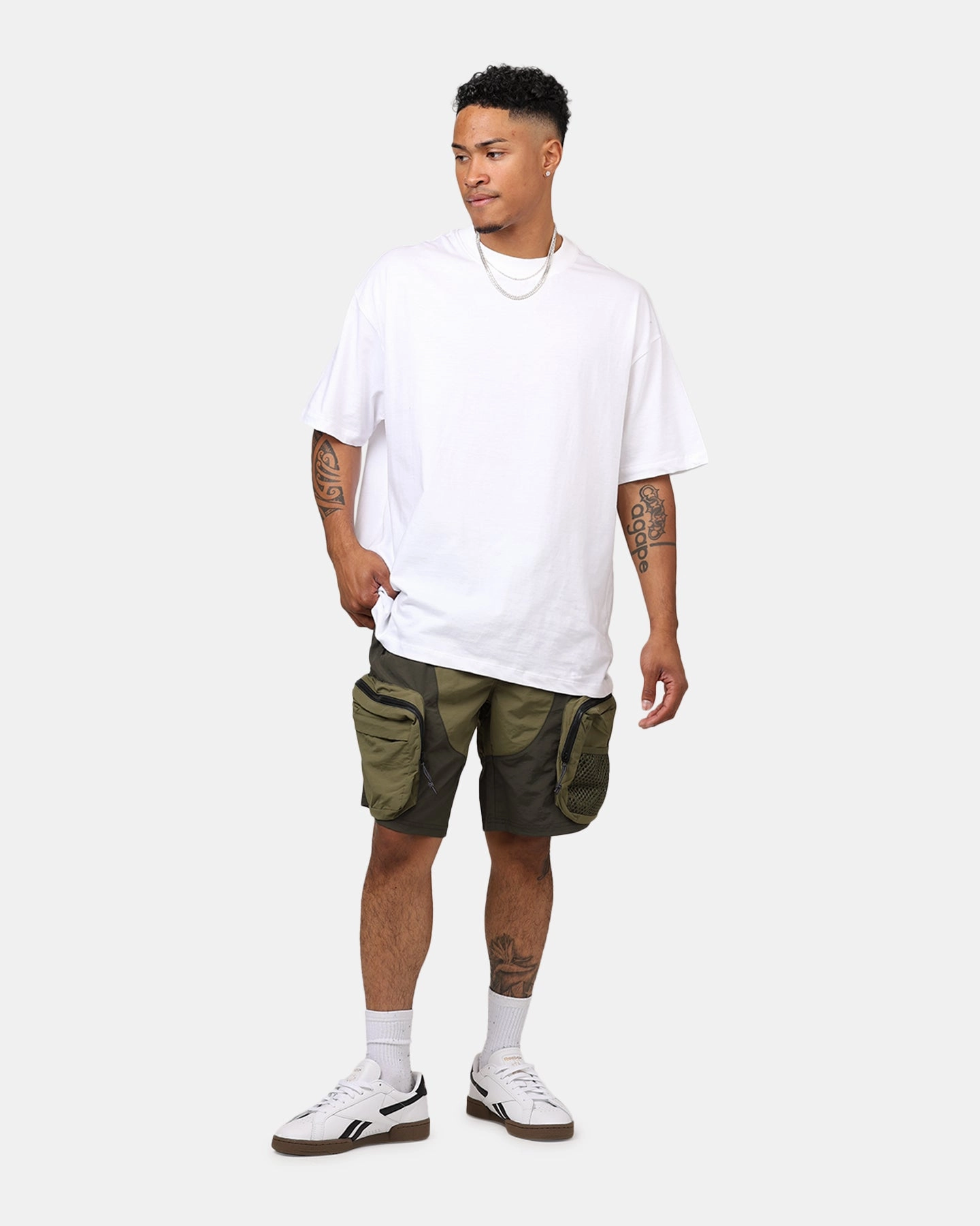 MNML Active Cargo Shorts Olive embroidery details