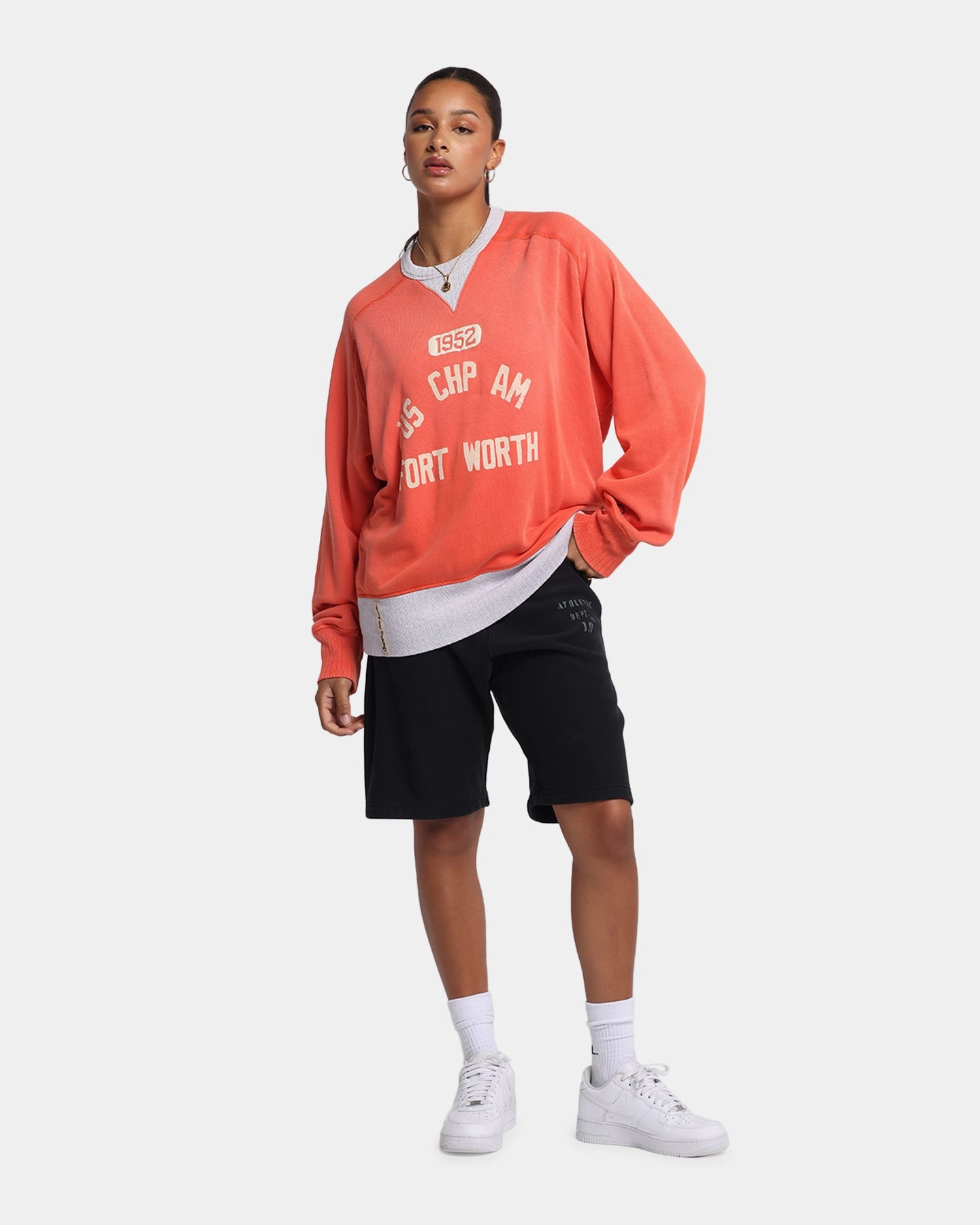 Champion 50's Saddle Crew Sweatshirt Team Red Scarlet Minimalist Look Essential Knit Style