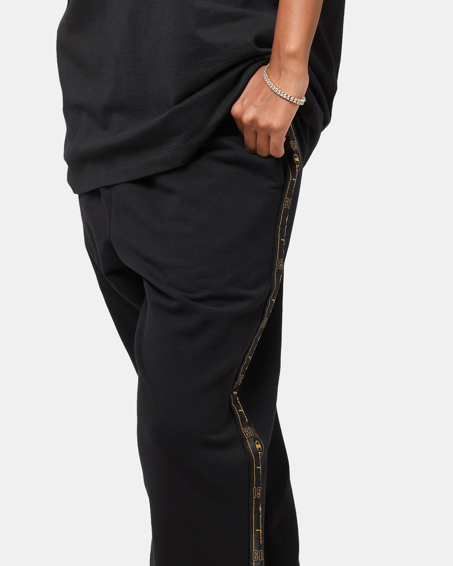 All-Season Wear Champion Lux Taping Joggers Black