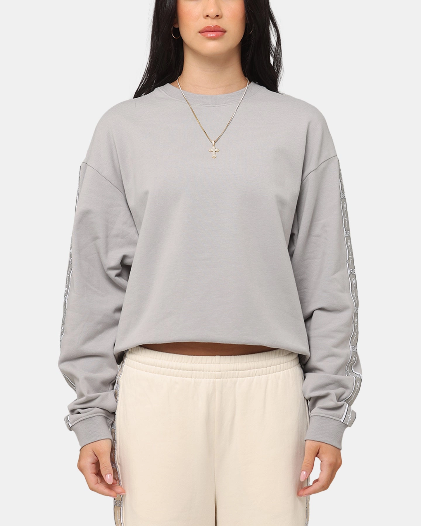 Night Out Look Champion Women's SPS Taping Crewneck Grey