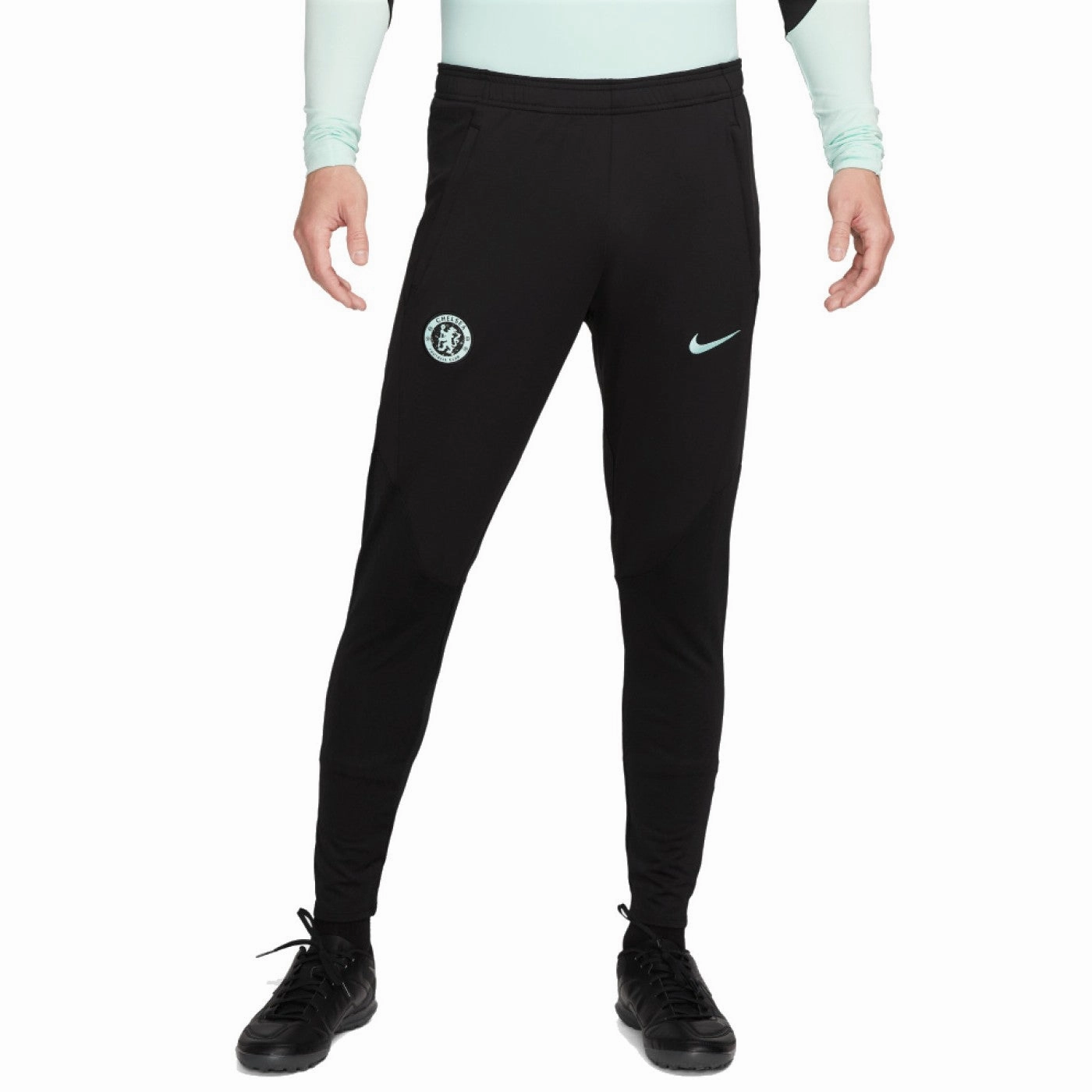 Colorful options NonRestrictiveDesign Chelsea FC UCL training technical tracksuit 2023/24 - Nike