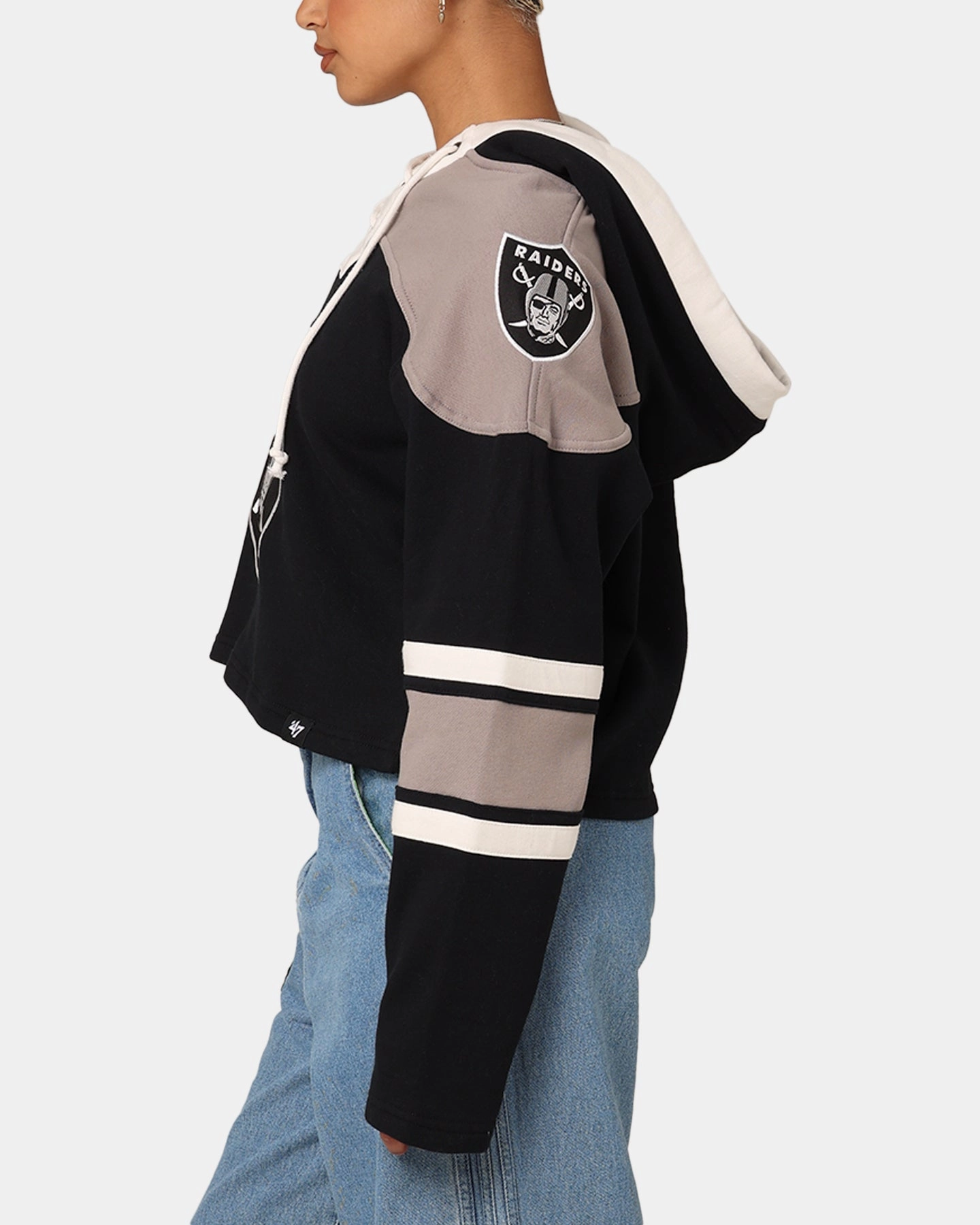 47 Brand Women's Las Vegas Raiders Cropped Lacer Hoodie Jet Black Flex Mobility System