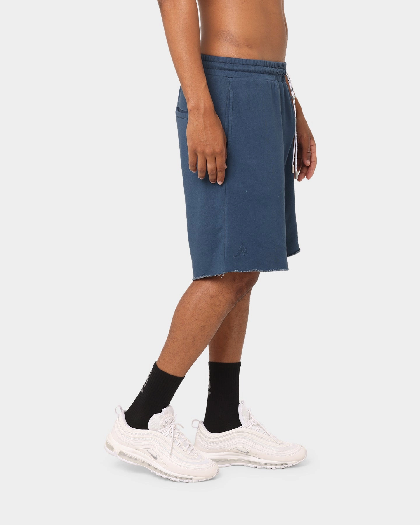Midweight Texture Ventilated Back Panels PYRA Raw Slouch Shorts Navy