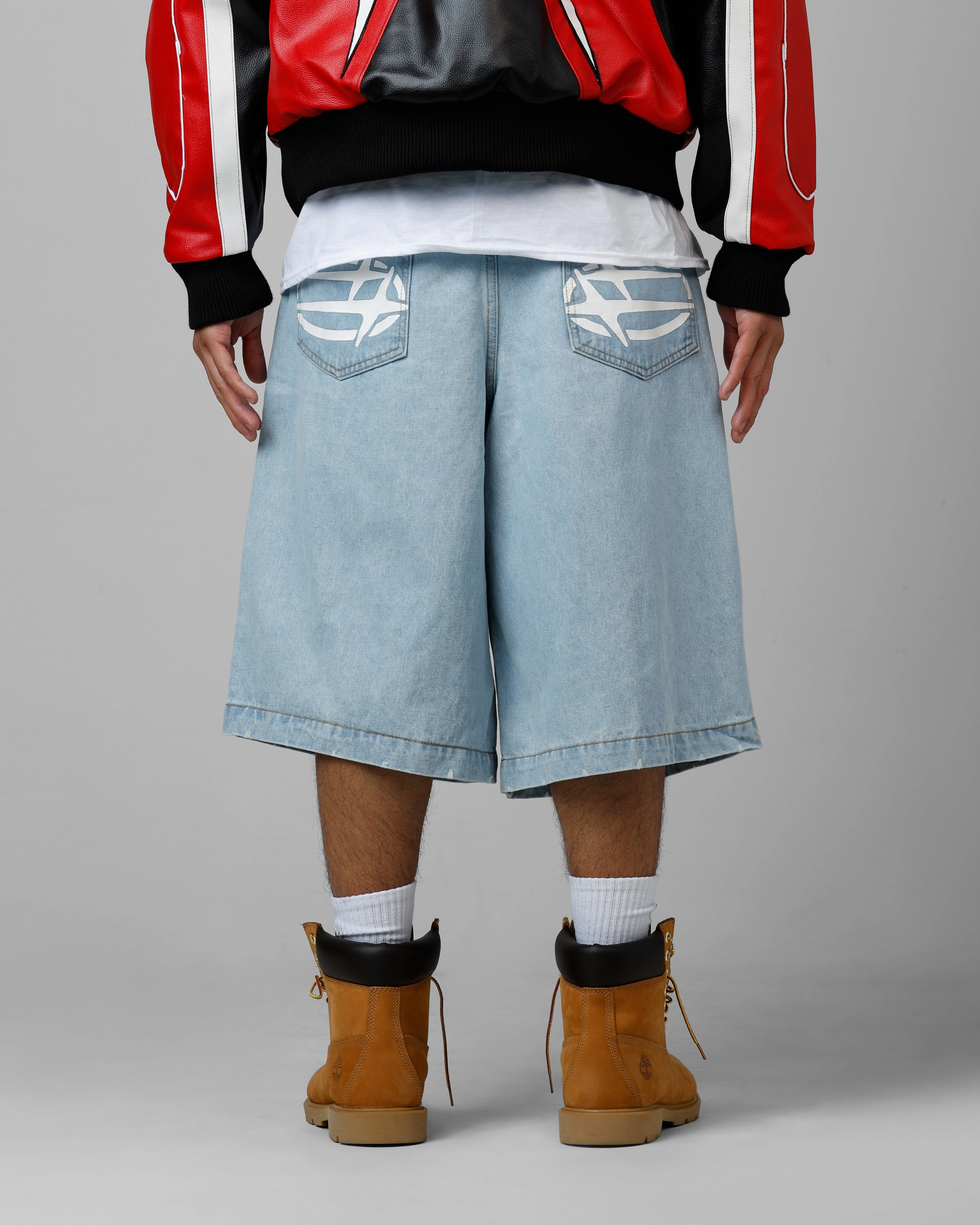 Loiter 3 Quarter Shorts Light Wash Soft Structure