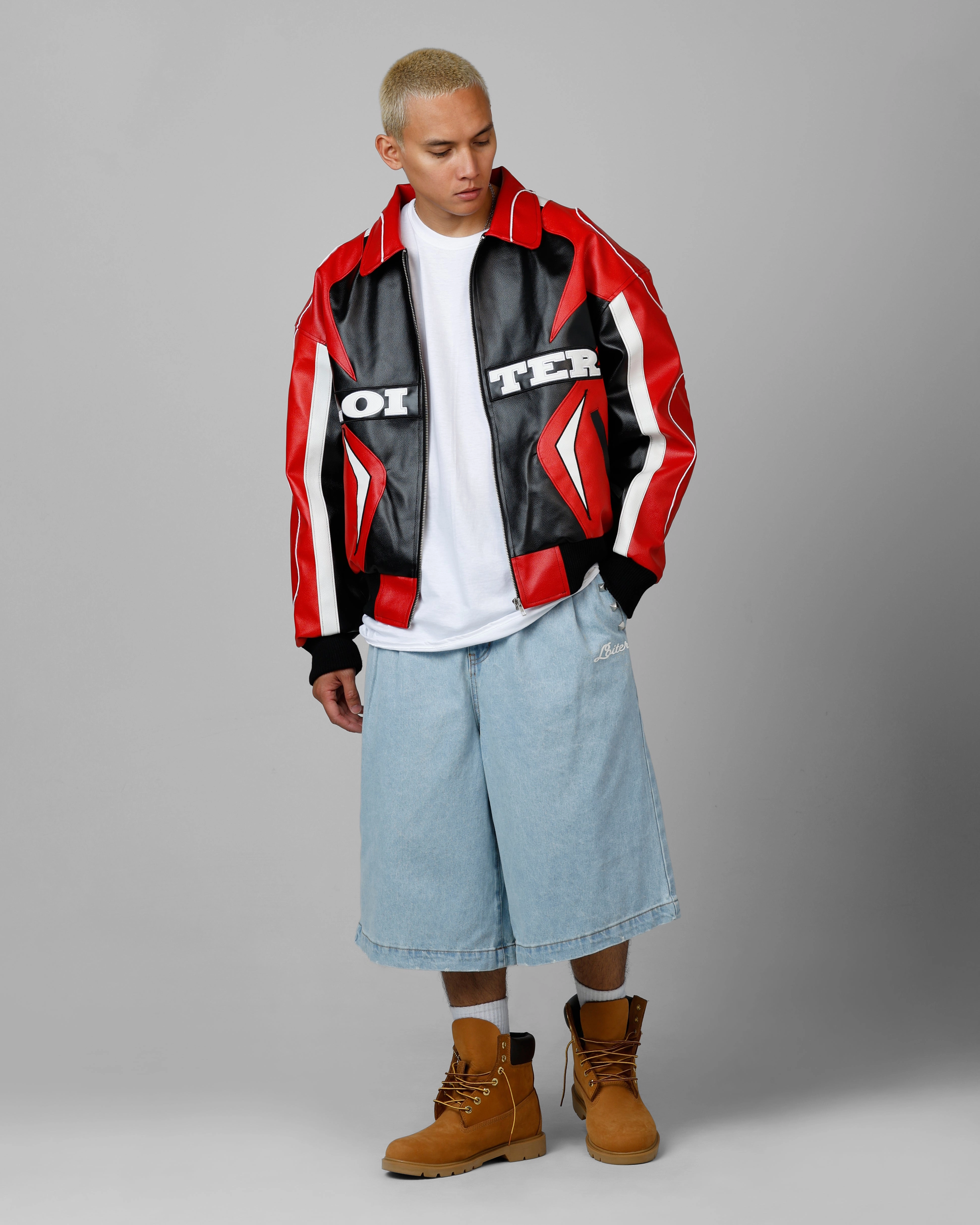 Adjustable loop Loiter 3 Quarter Shorts Light Wash