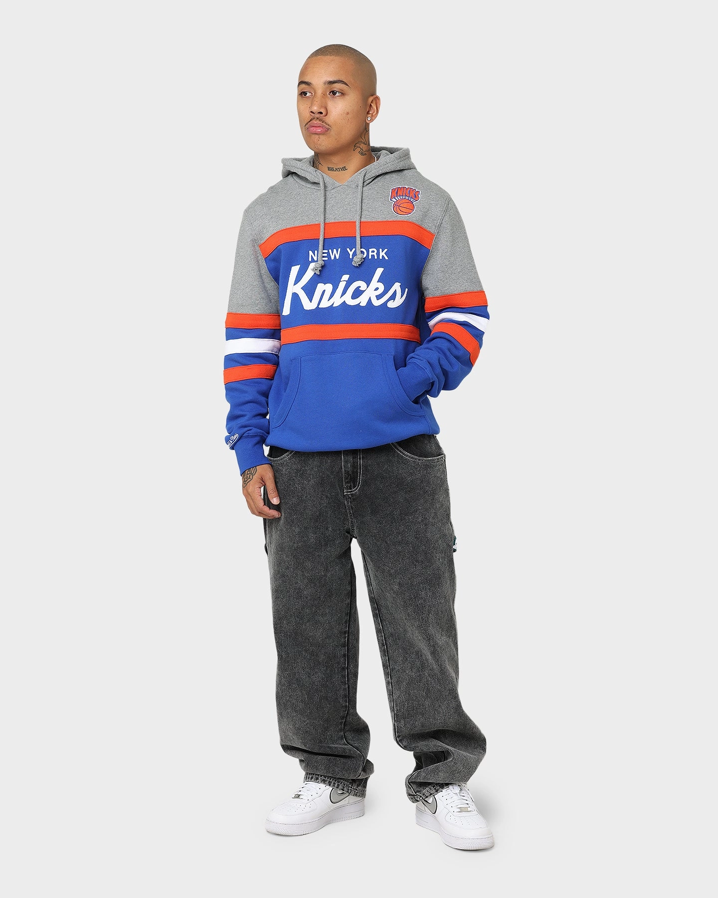 Mitchell & Ness New York Knicks Head Coach Hoodie Royal no pocket