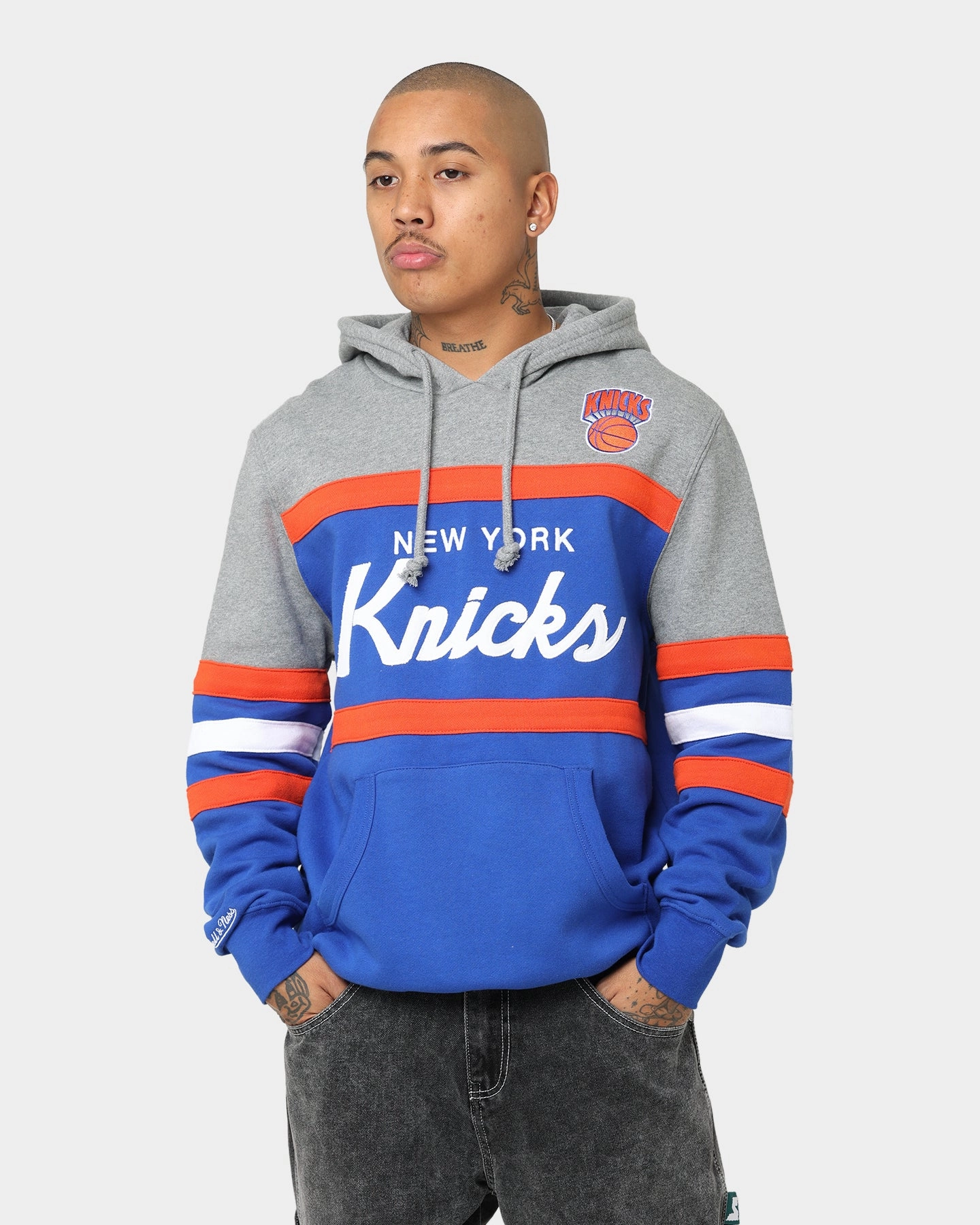 Mitchell & Ness New York Knicks Head Coach Hoodie Royal Quilted Construction Waterproof Shell