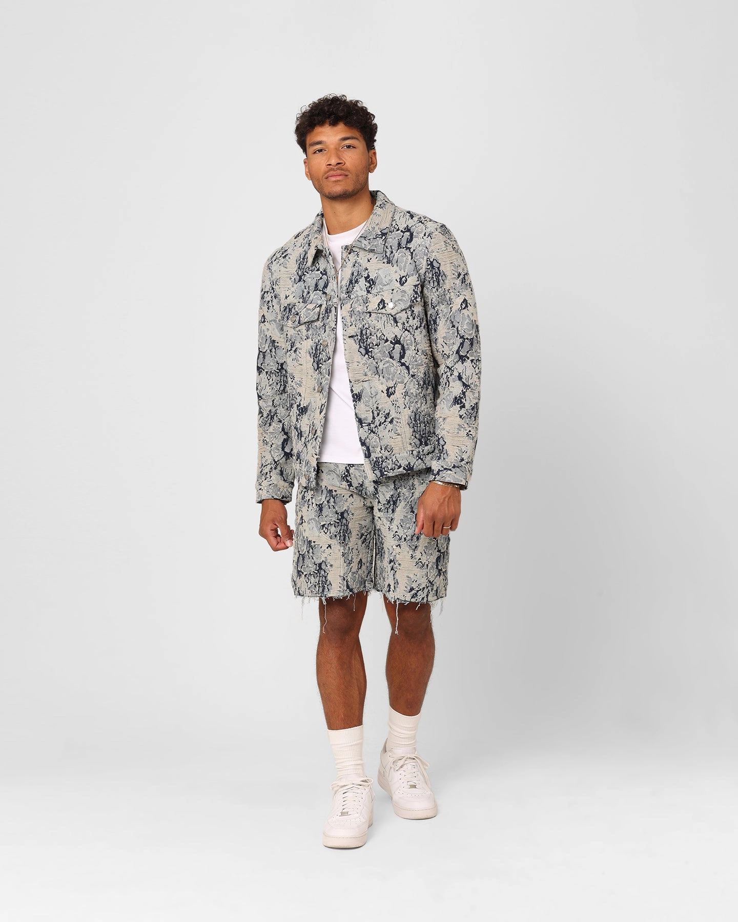 XXIII Rosa Jacquard Shorts Blue Modern Look cardigan