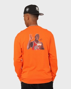 Jordan Flight MVP Statement 85 Crewneck Rush Orange/White Subtle Texture Detail