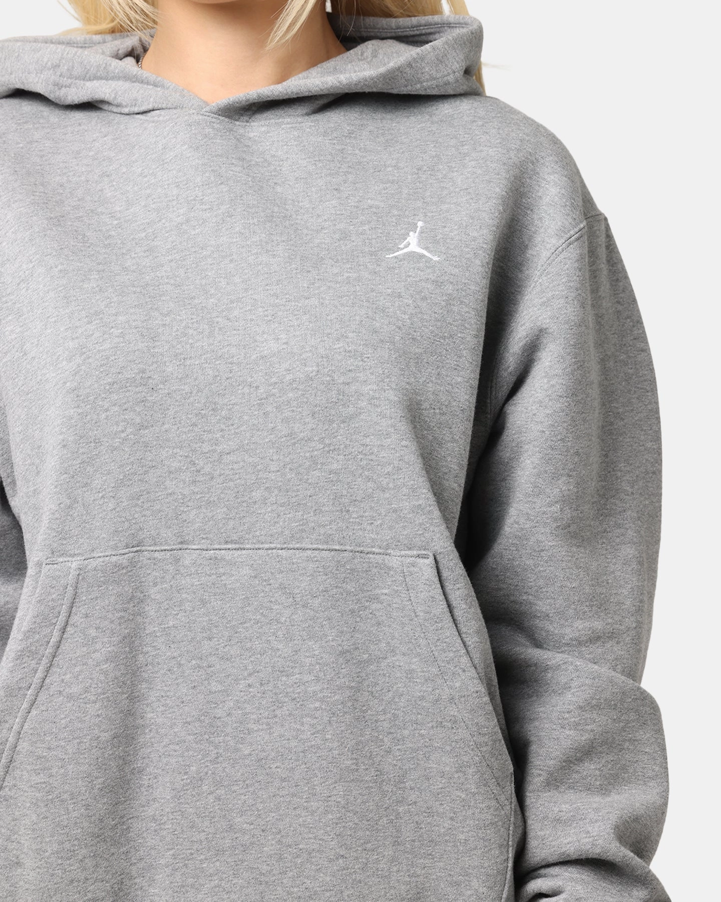 Jordan Brooklyn Fleece Pullover Hoodie Carbon Heather/White Logo Detail