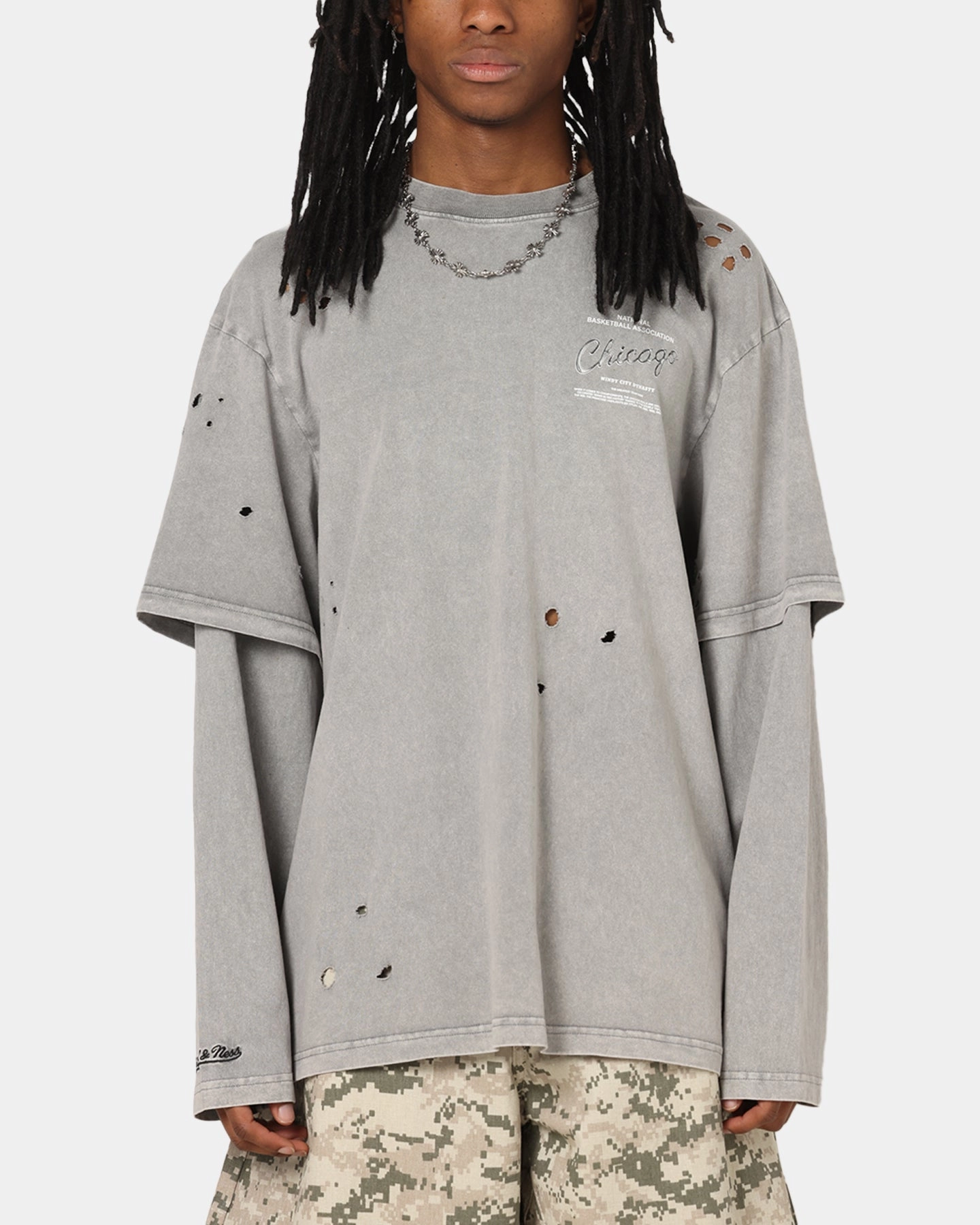 Feminine Touch Versatile Layer Mitchell & Ness Chicago Bulls Chromed Mock Long Sleeve T-Shirt Gunmental Grey