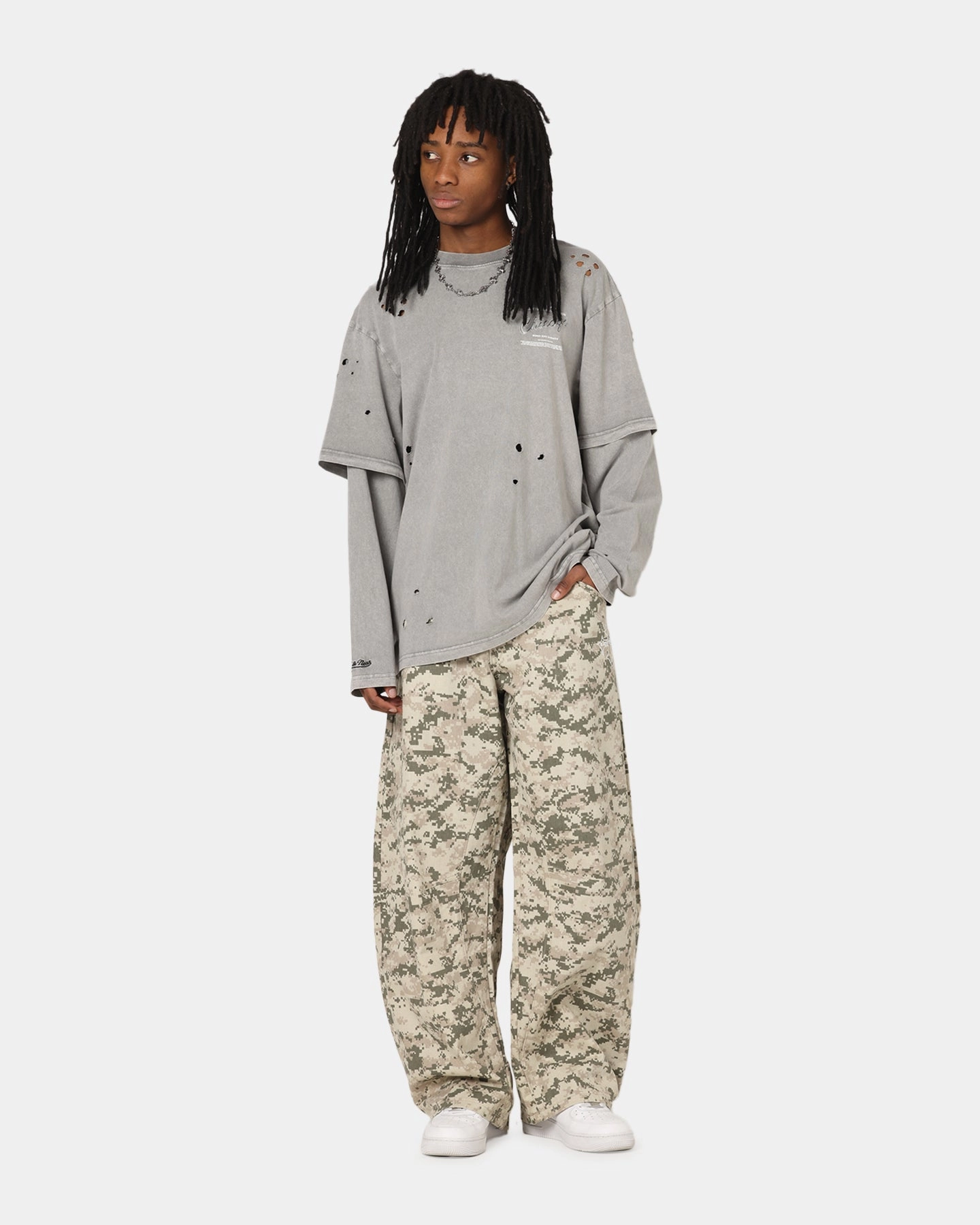 Mitchell & Ness Chicago Bulls Chromed Mock Long Sleeve T-Shirt Gunmental Grey Summer Ready DropShoulderDesign