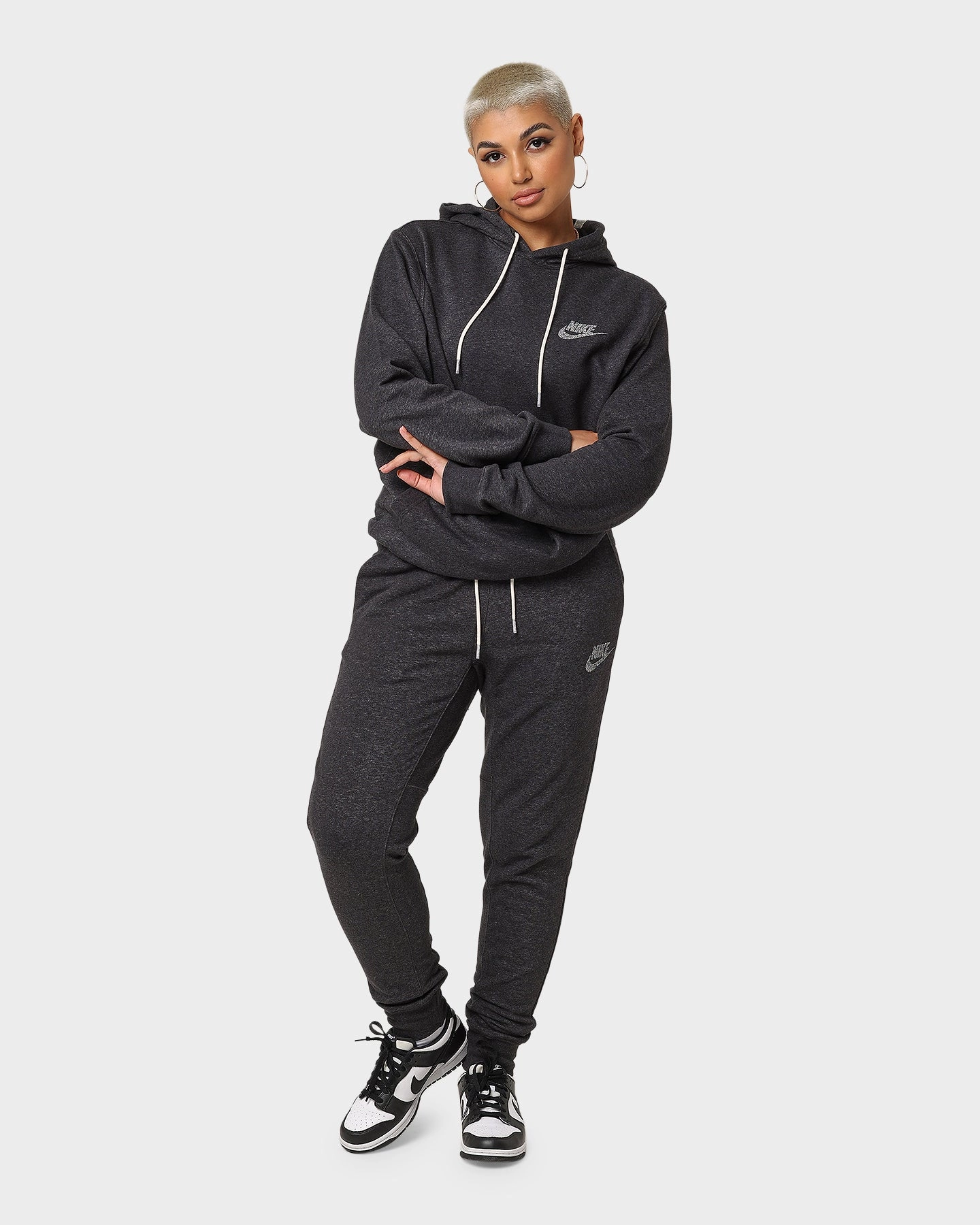 Nike Sportswear Fleece Pullover Hoodie Black/White popular in Europe EcoFriendlyMaterial