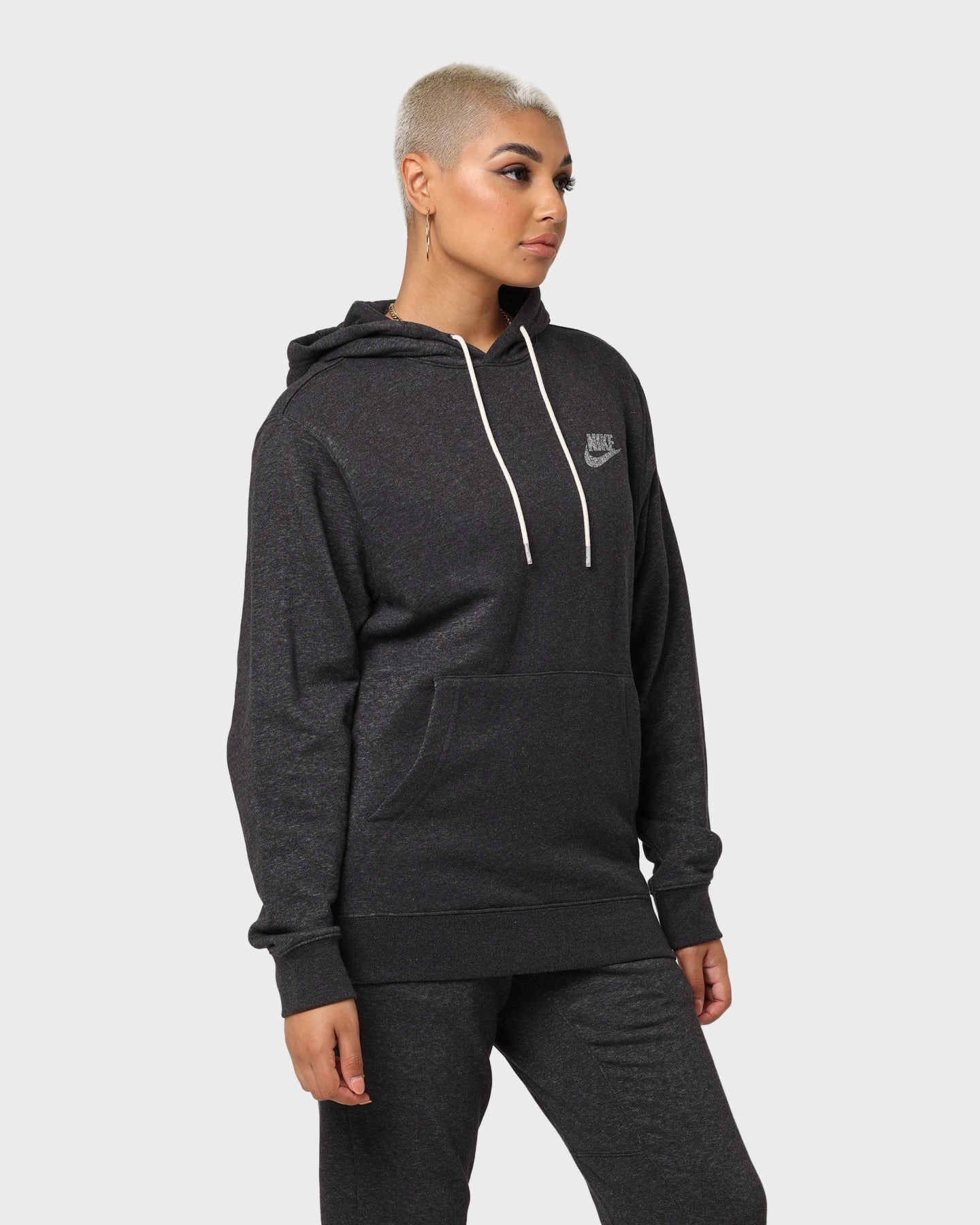 Nike Sportswear Fleece Pullover Hoodie Black/White Insulated Shield