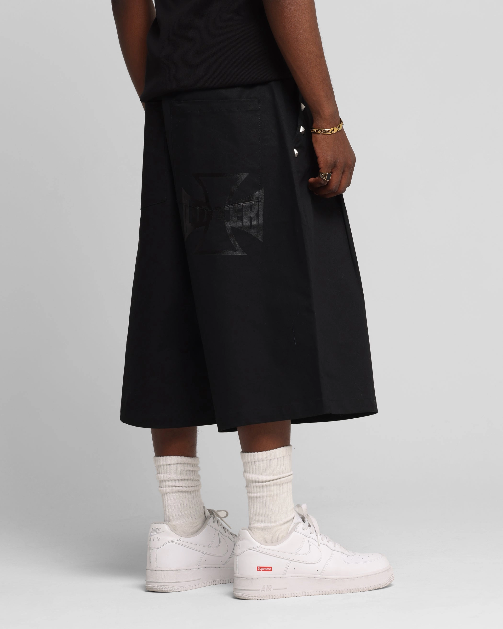 Loiter Chopper Baggy Shorts Black FlexibleKneePanels CompressionFitFabric