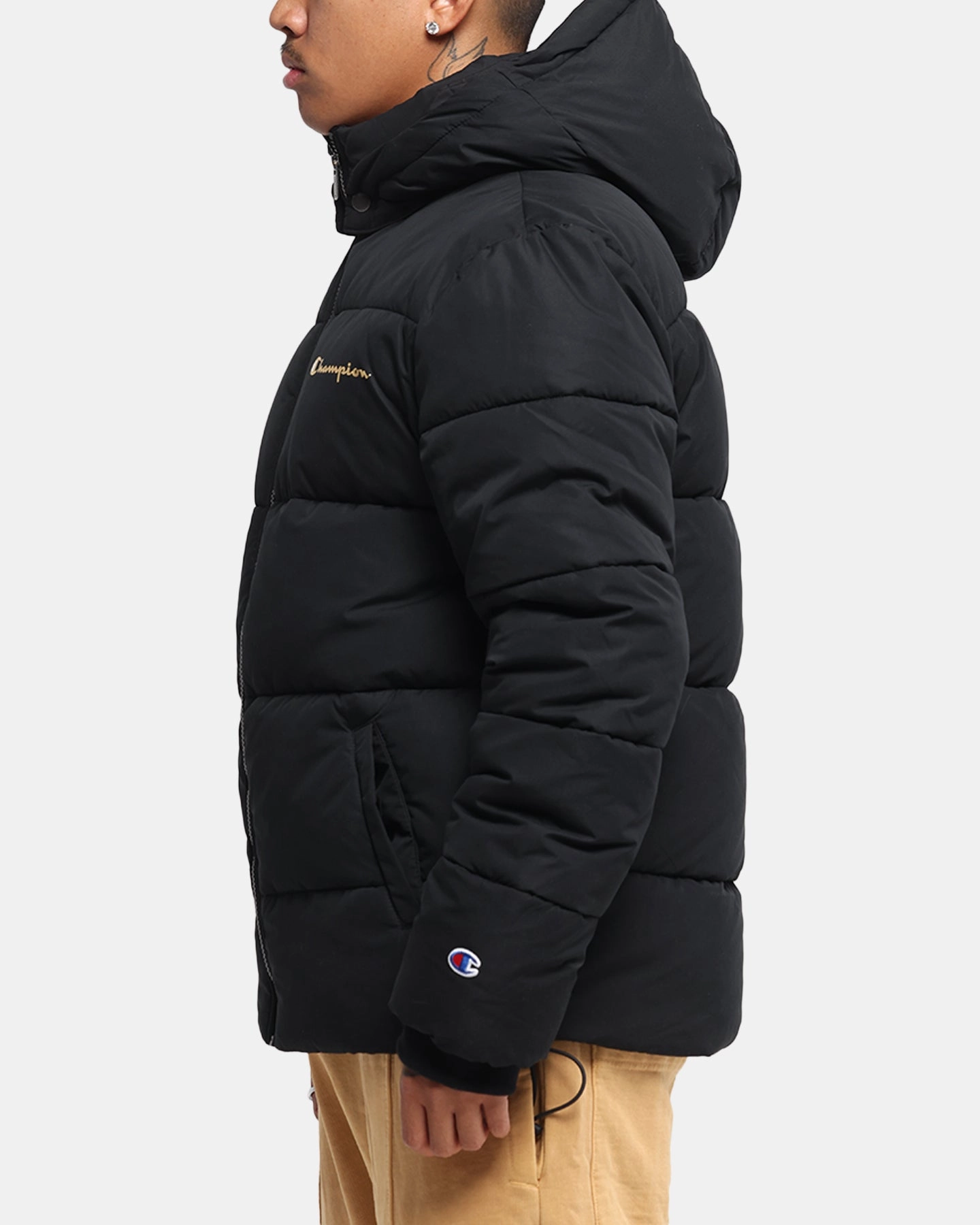 Champion Rochester Puffer Jacket Black/Gold Standard Pendant