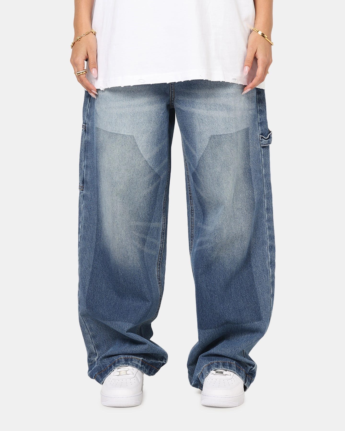 Saint Morta Amplus Recon Carpenter Jeans Vintage Blue Fit Anytime Parent Style Evening Stroll Festival Outfit