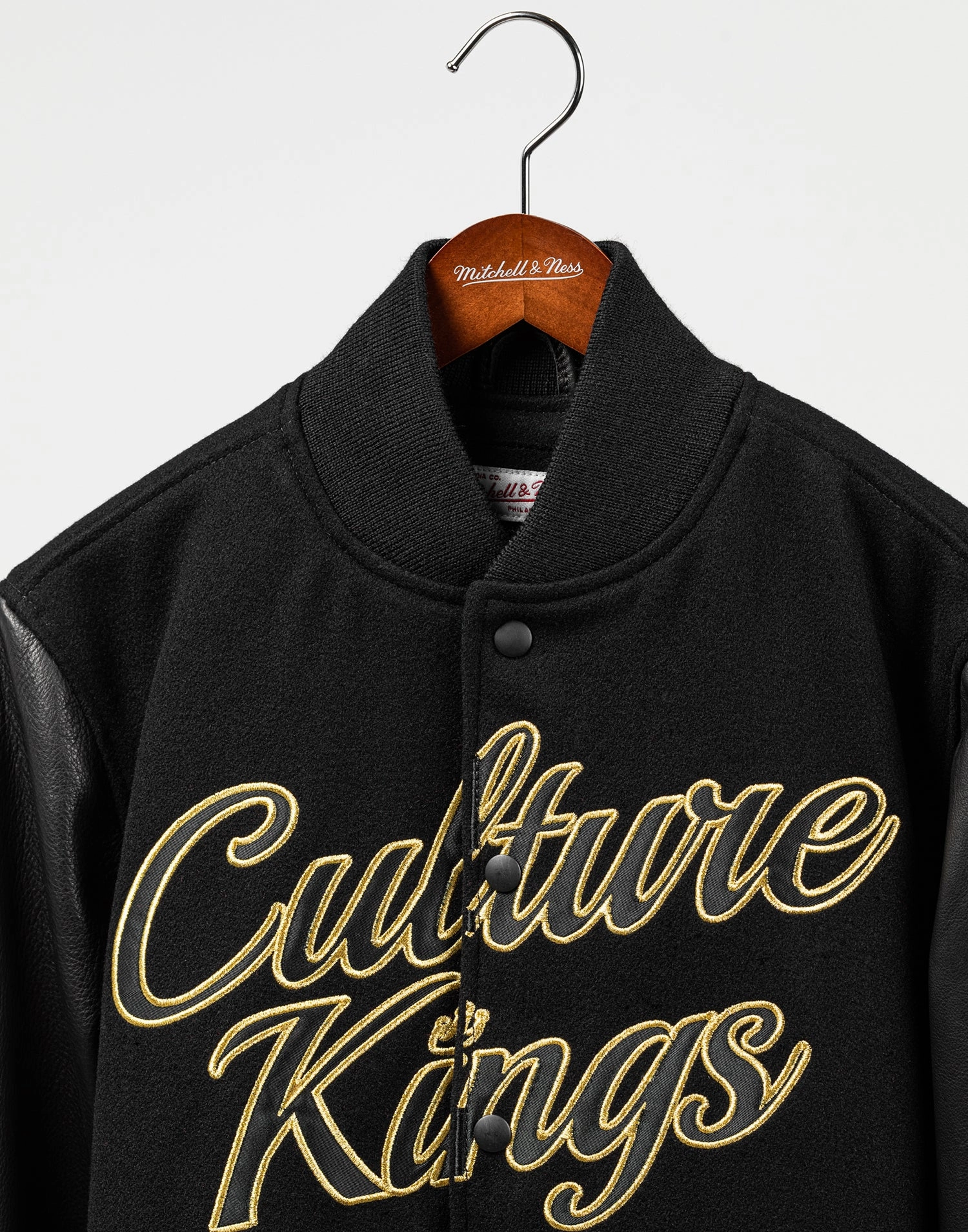 CULTURE KINGS 10 YEAR ANNIVERSARY PACK BLACK/GOLD Reinforced Shoulders