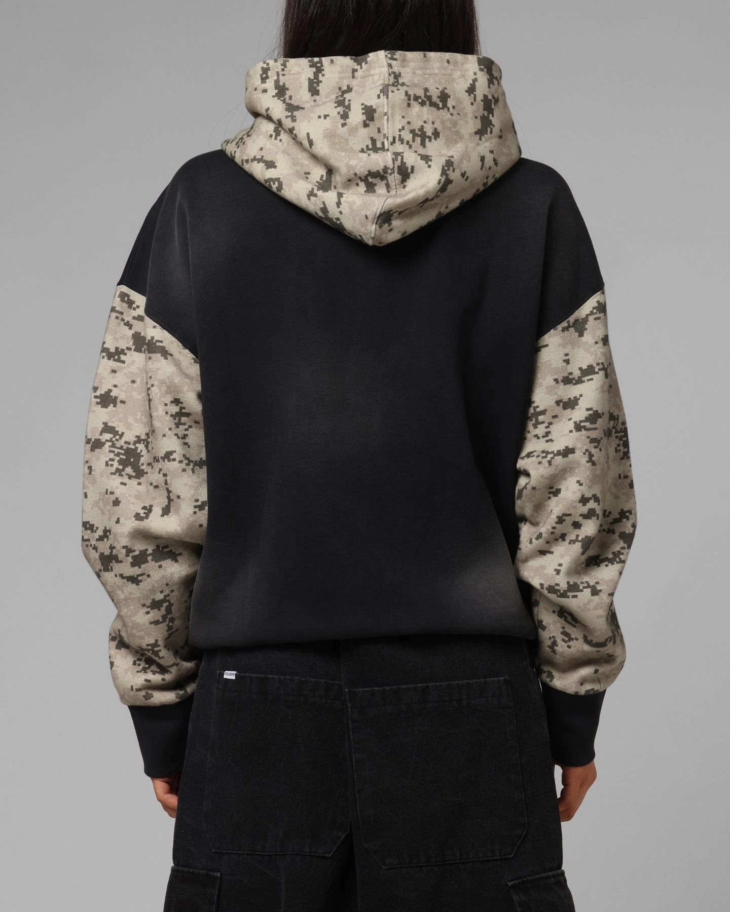 Loiter Cosmos Hoodie Black/Camo Stretch Fit