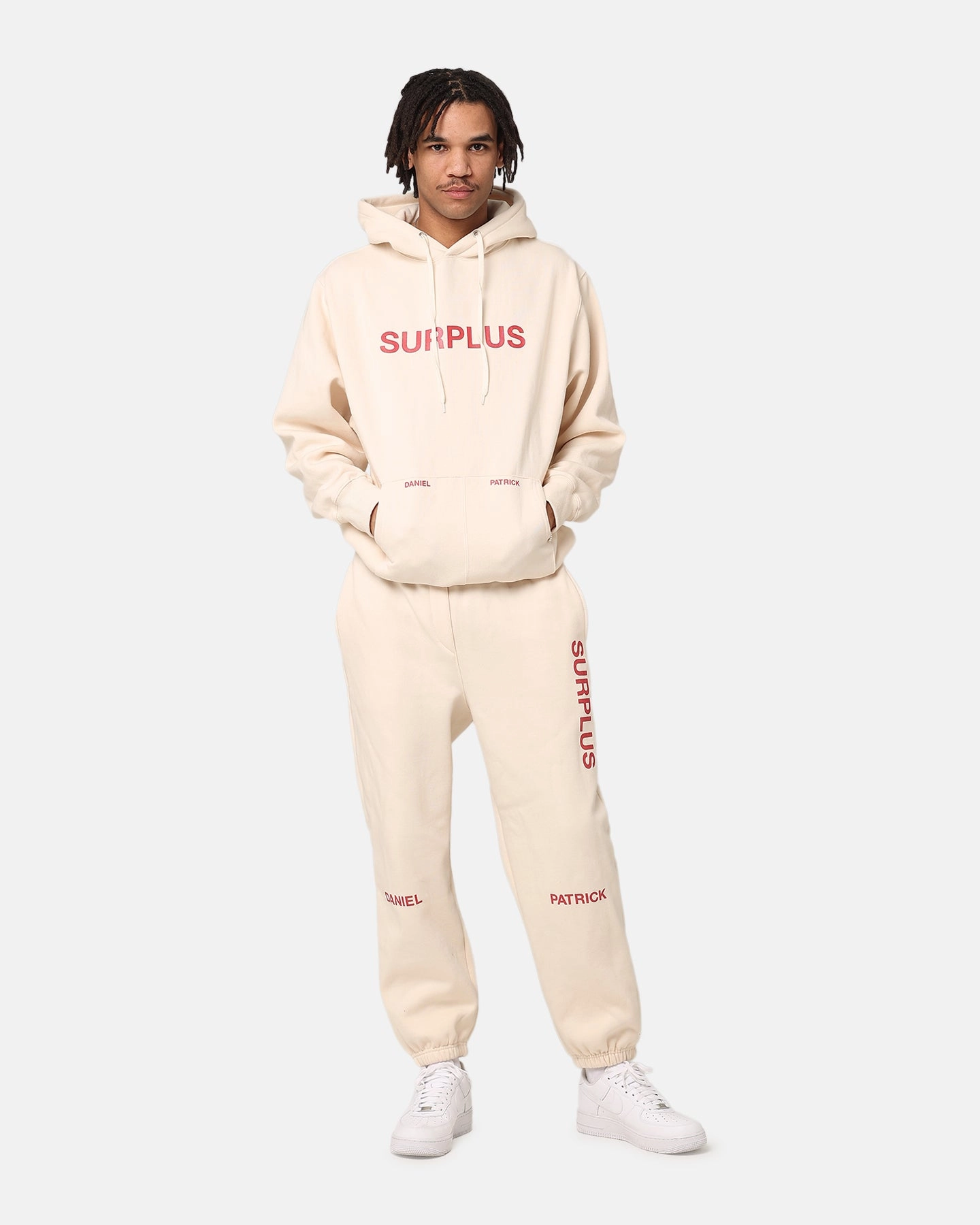 Daniel Patrick Surplus Logo Sweatpants Cream/Maroon Trendy Style Reinforced Seams