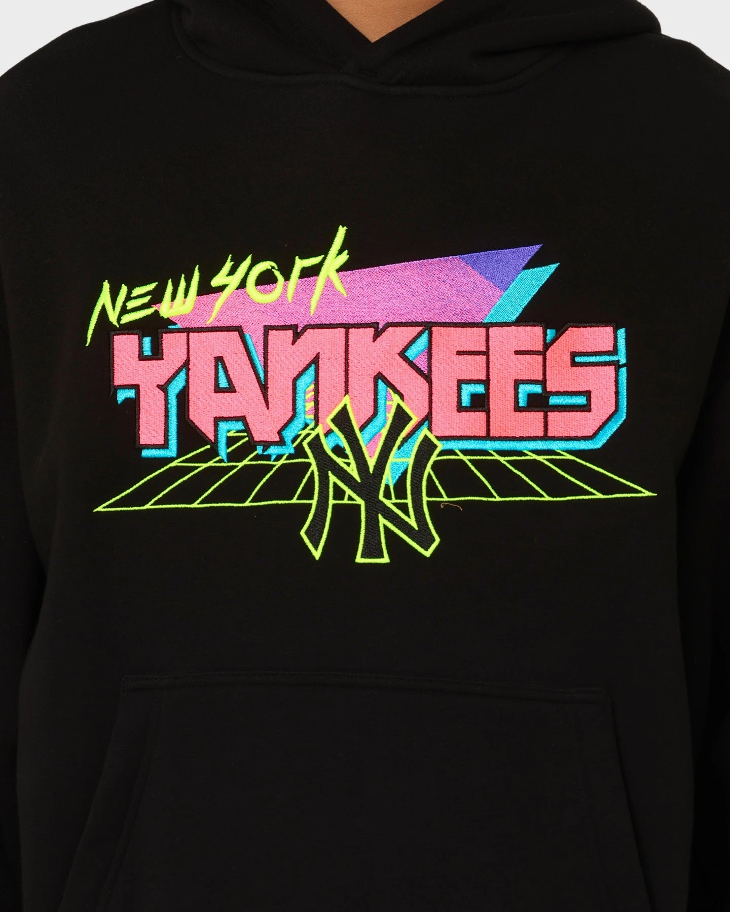 New Era New York Yankees Retro Arcade Hoodie Black Discount Warm Shield