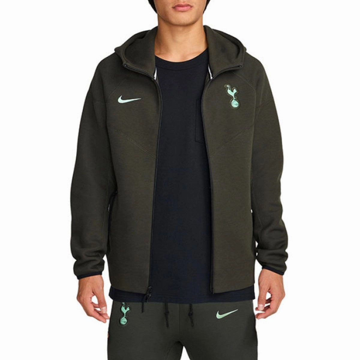Tottenham Hotspur UCL Tech Fleece presentation tracksuit 2024/25 - Nike Zipper Closure Expedition gear