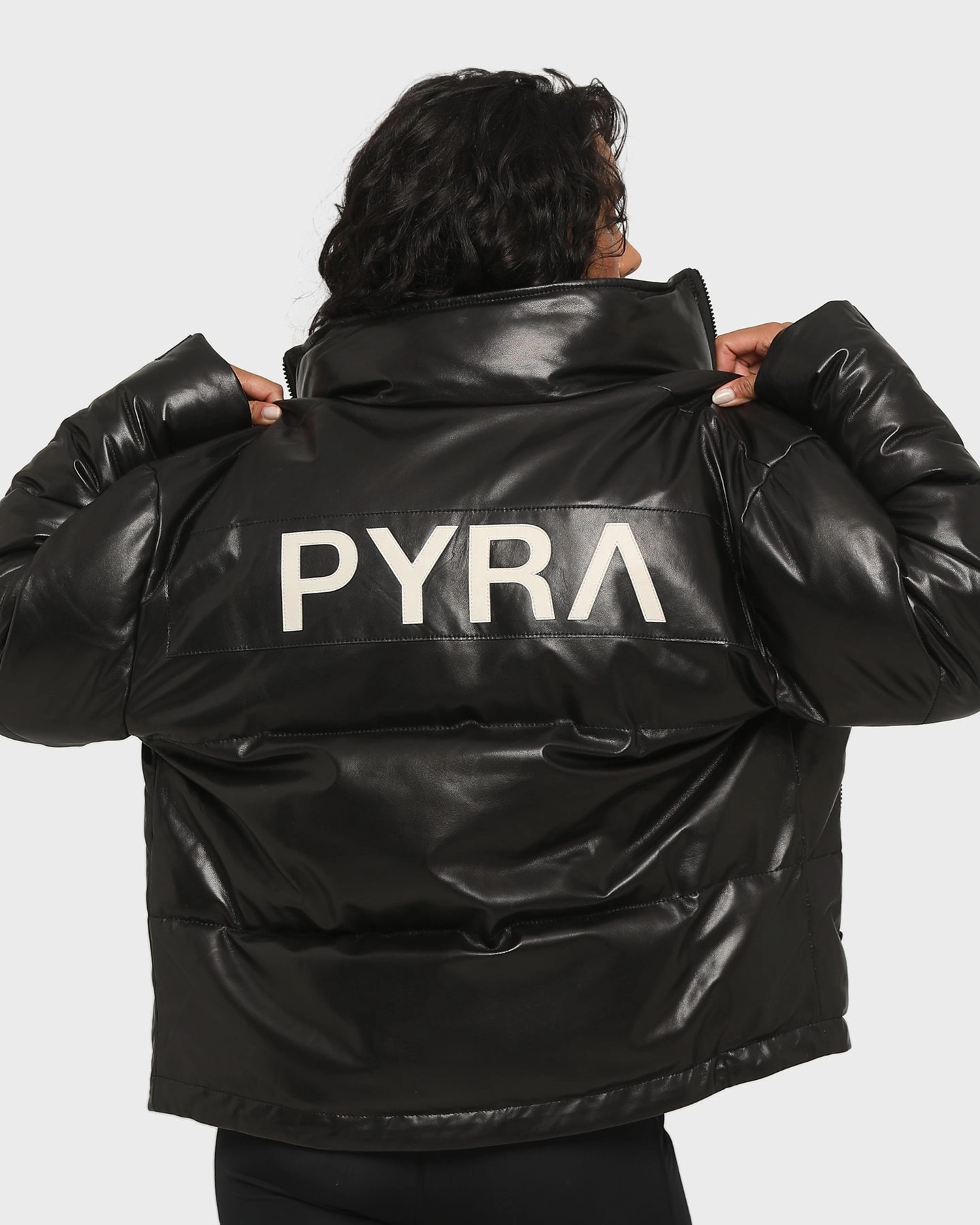 Tweezers PYRA Women's Vandal Leather Puffa Black