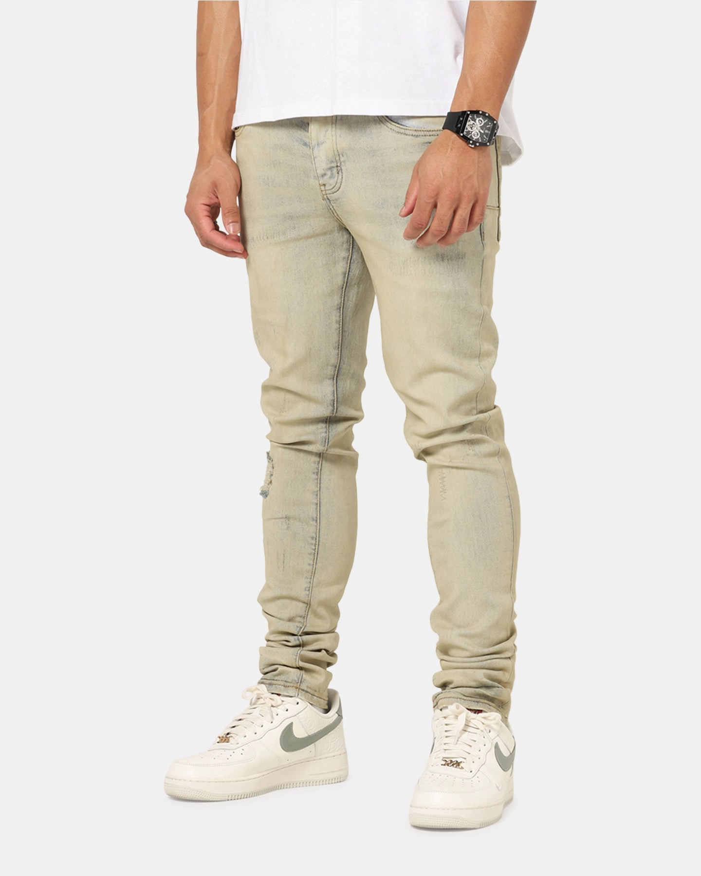 Saint Morta Antique Dynasty Jeans Light Blue Work Outfit