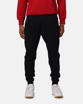 Distressed finish UVProtectiveLayer Nike Sportswear Tech Fleece Joggers Black/Black