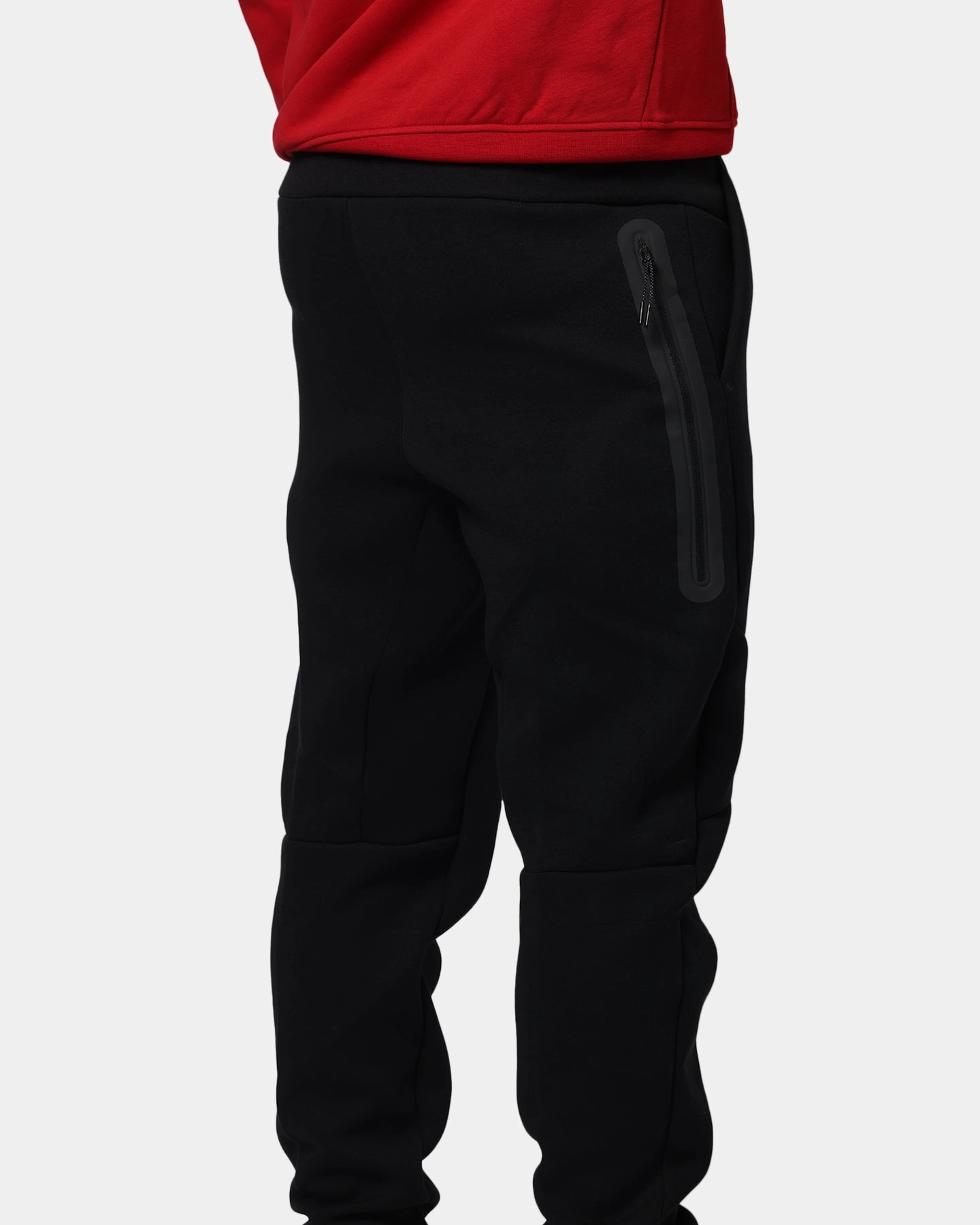Cozy Layering Nike Sportswear Tech Fleece Joggers Black/Black