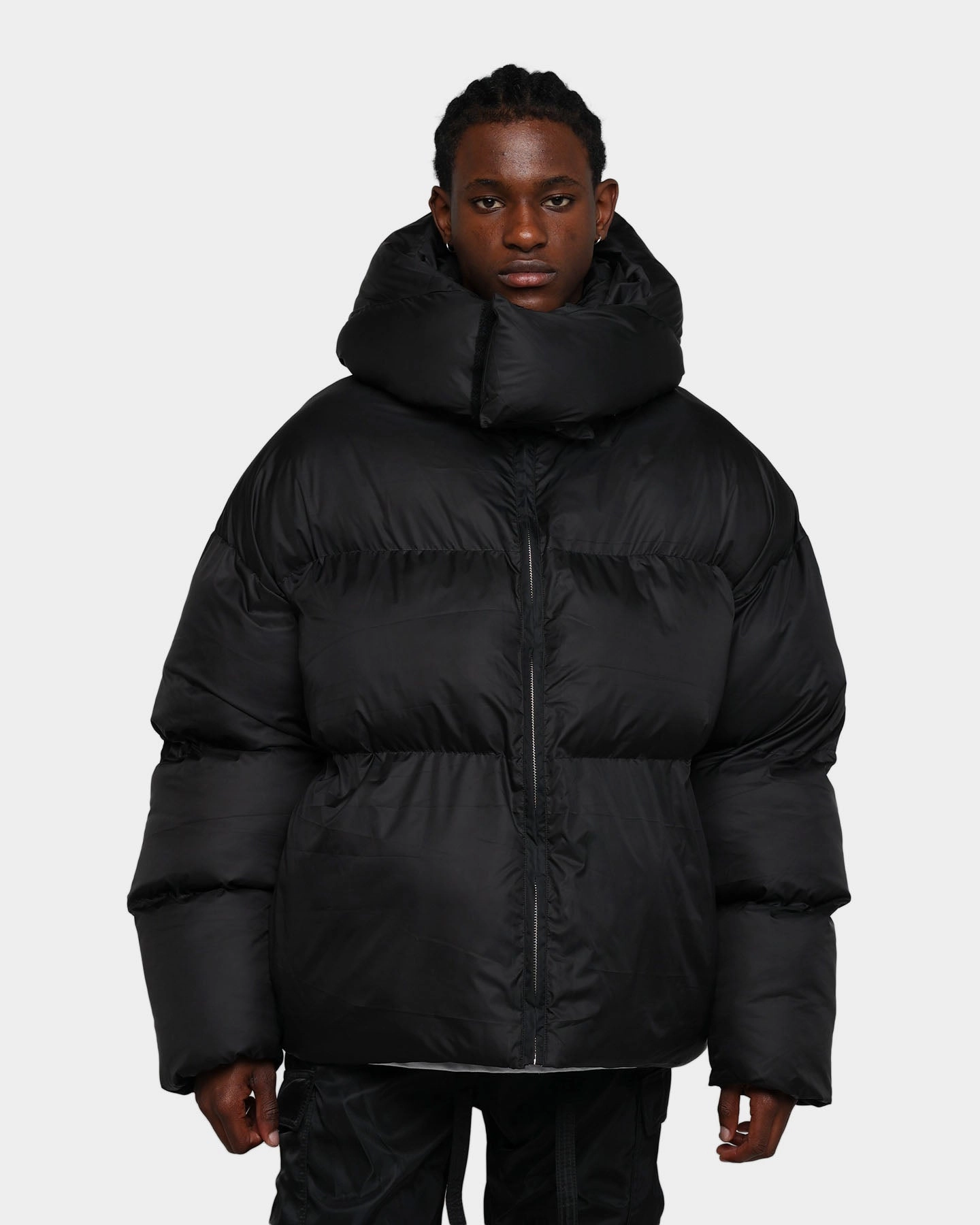 Involve Schedule MNML Moon Puffer Jacket Black