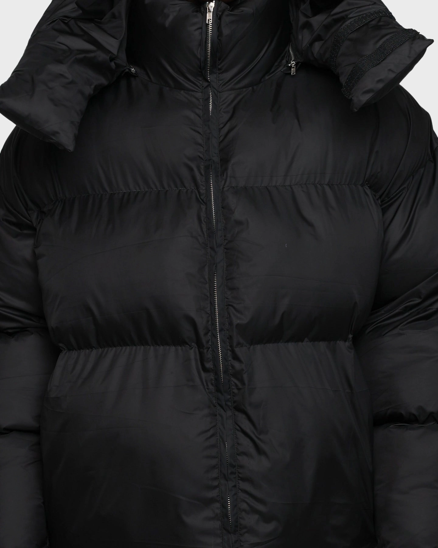 Durable Construction Magnetic Closure Details MNML Moon Puffer Jacket Black