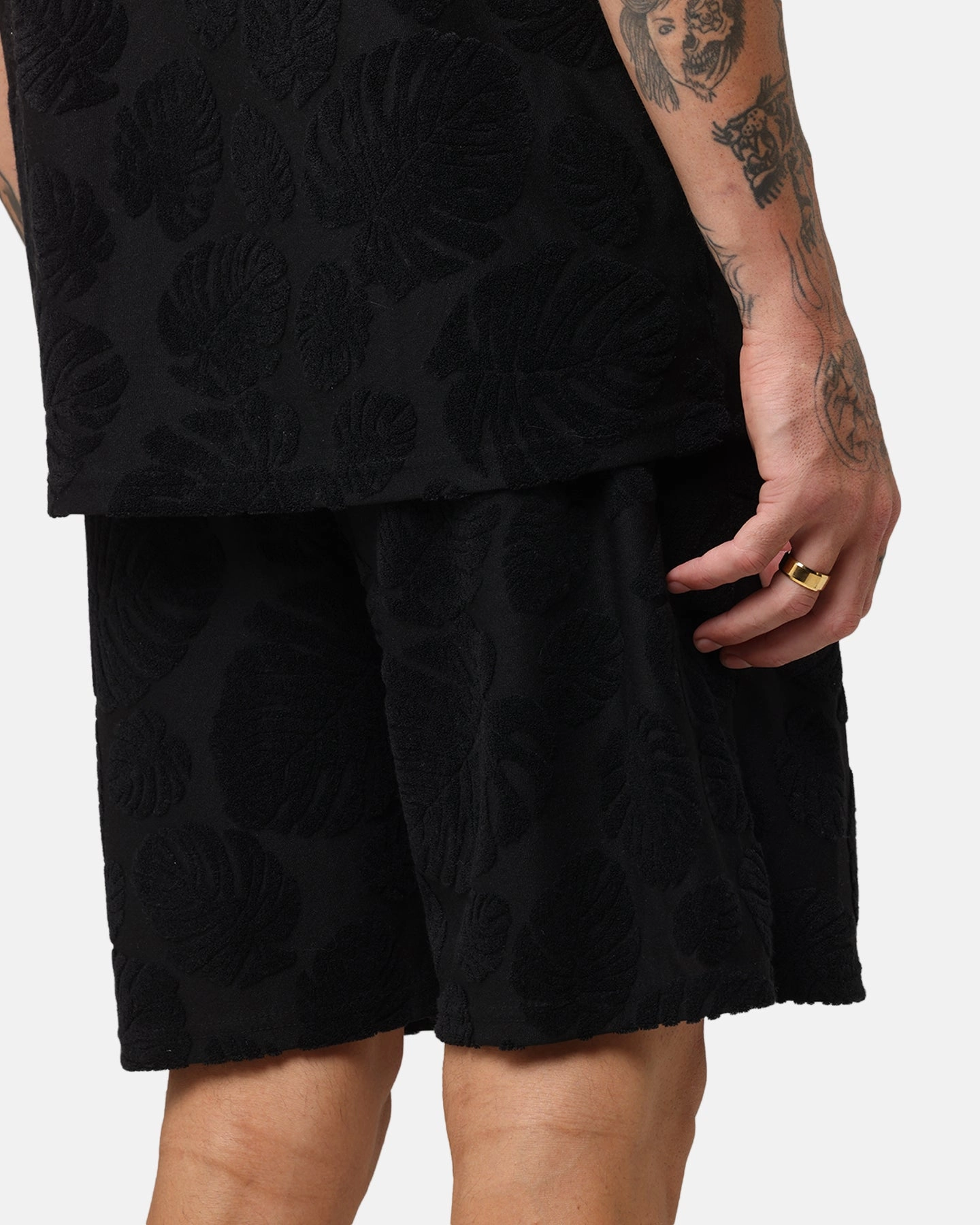 Go Soft XXIII Dark Amazon Shorts Black