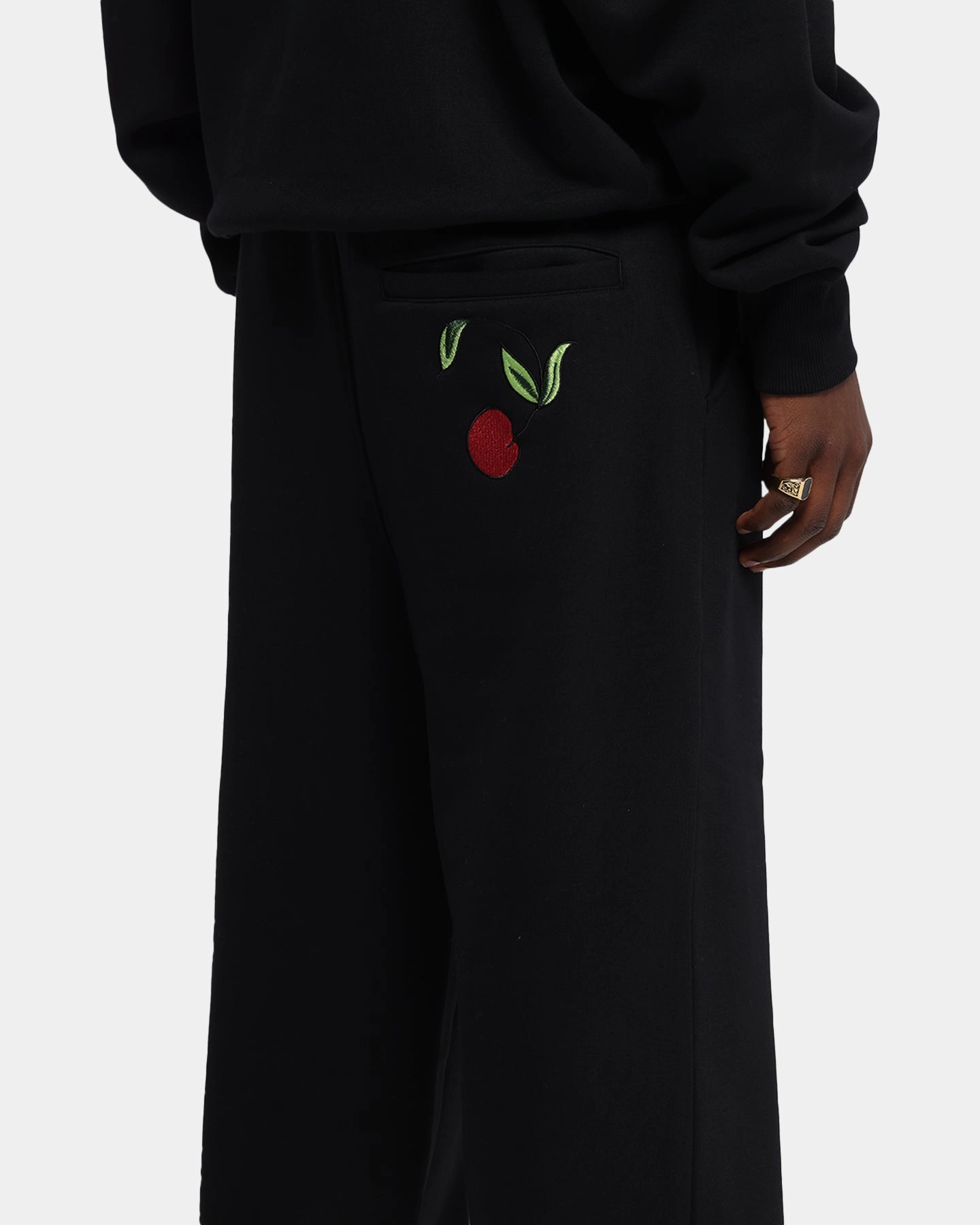 ExpandableSidePanels Flexible Layer Ed Hardy Cherry Trackpants Black