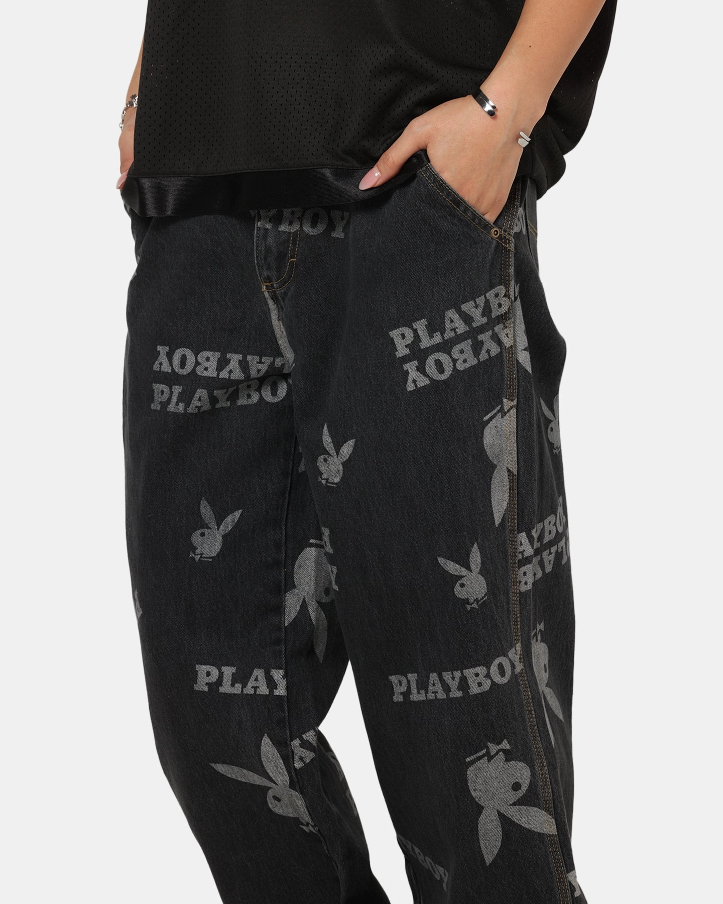 Everyday Pick Playboy Mess Denim Jeans Washed Black