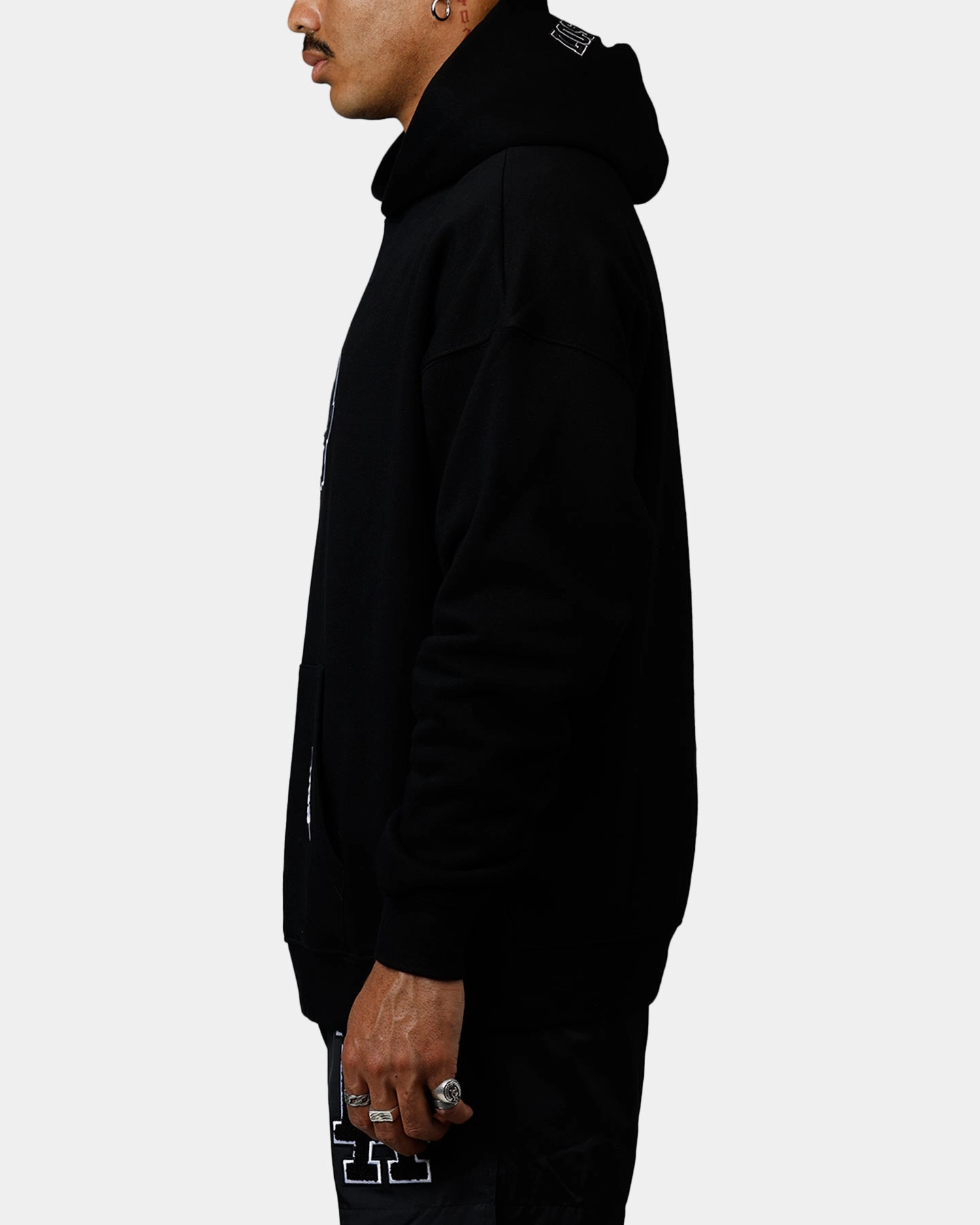 Relax Shell suitable for solo travel Pro Standard Los Angeles Dodgers Chenille Hoodie Black