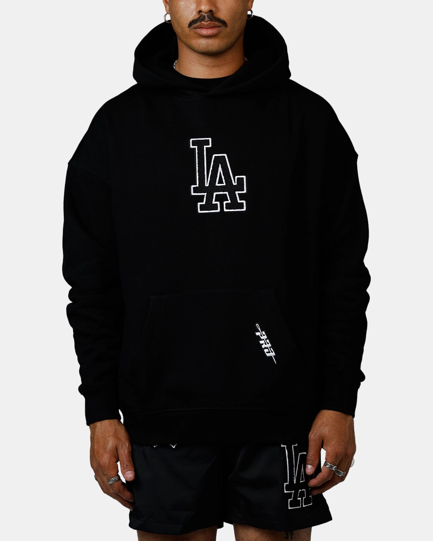 Last Pro Standard Los Angeles Dodgers Chenille Hoodie Black