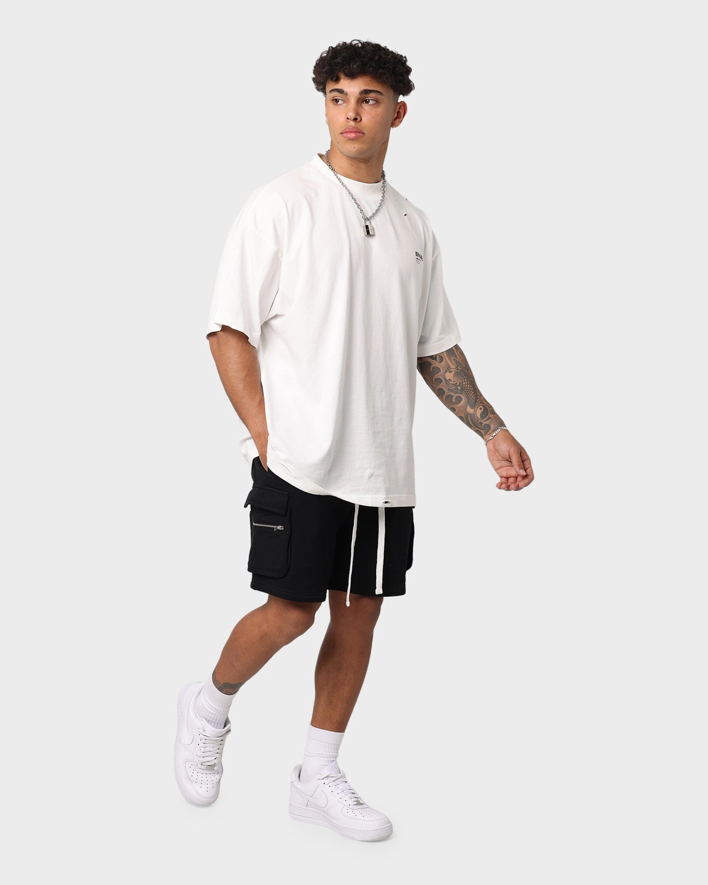 Striped Design EN ES Cargo Fleece Shorts Black